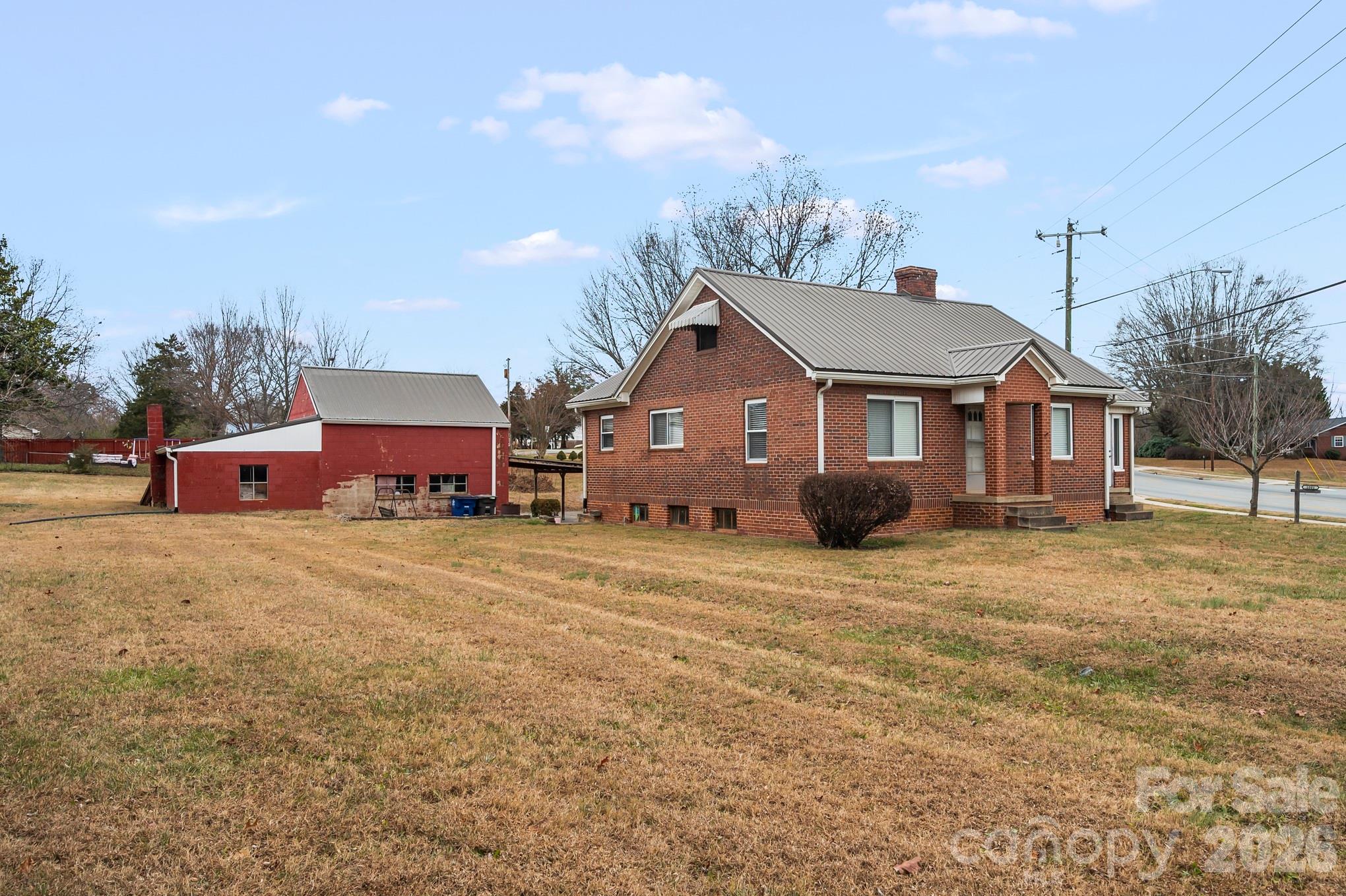 1001 W Clemmonsville Road