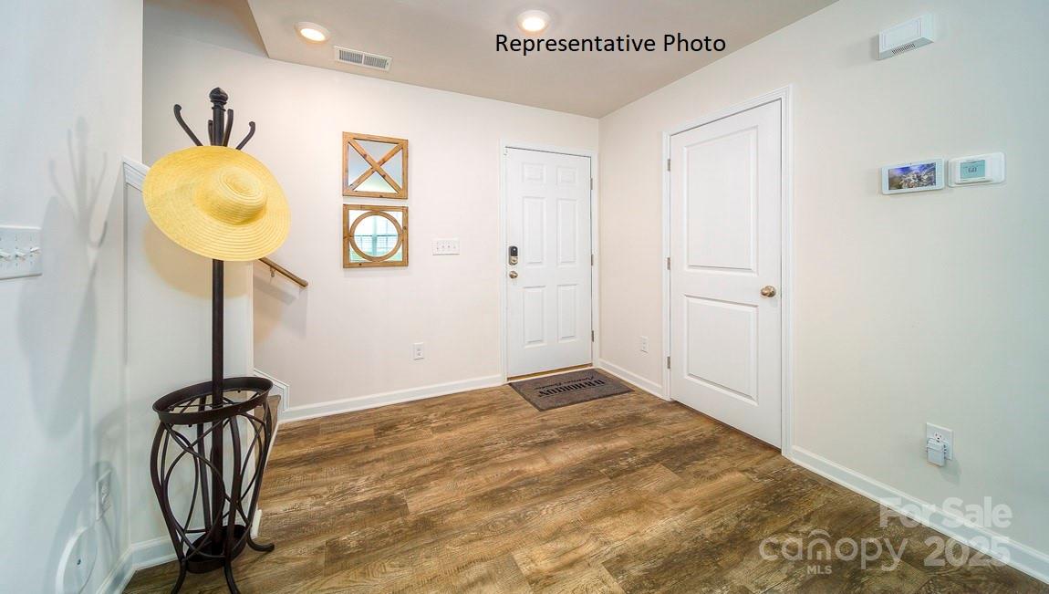 1046 Horizon Lane
