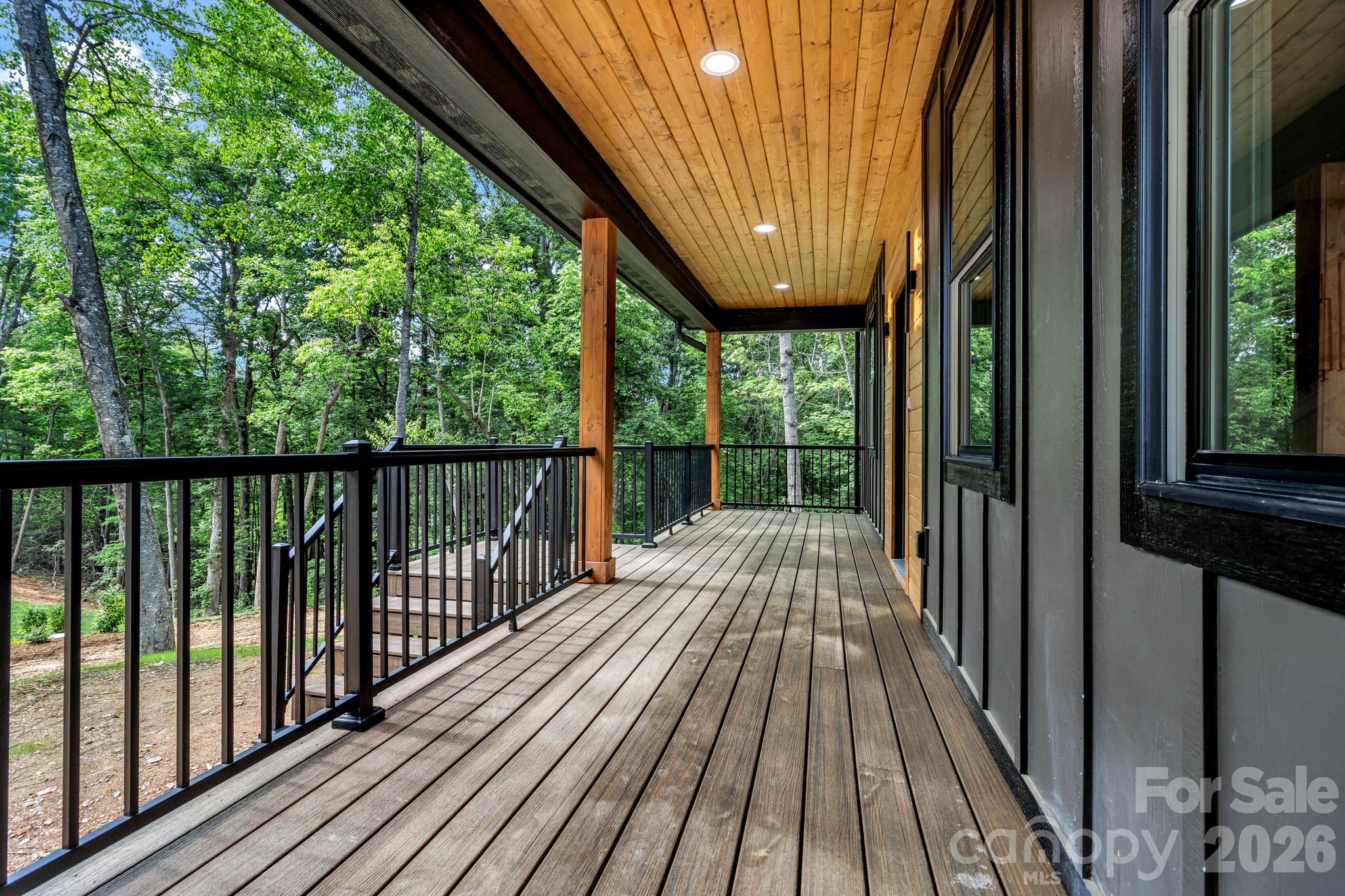 80 Goldenwood Lane
