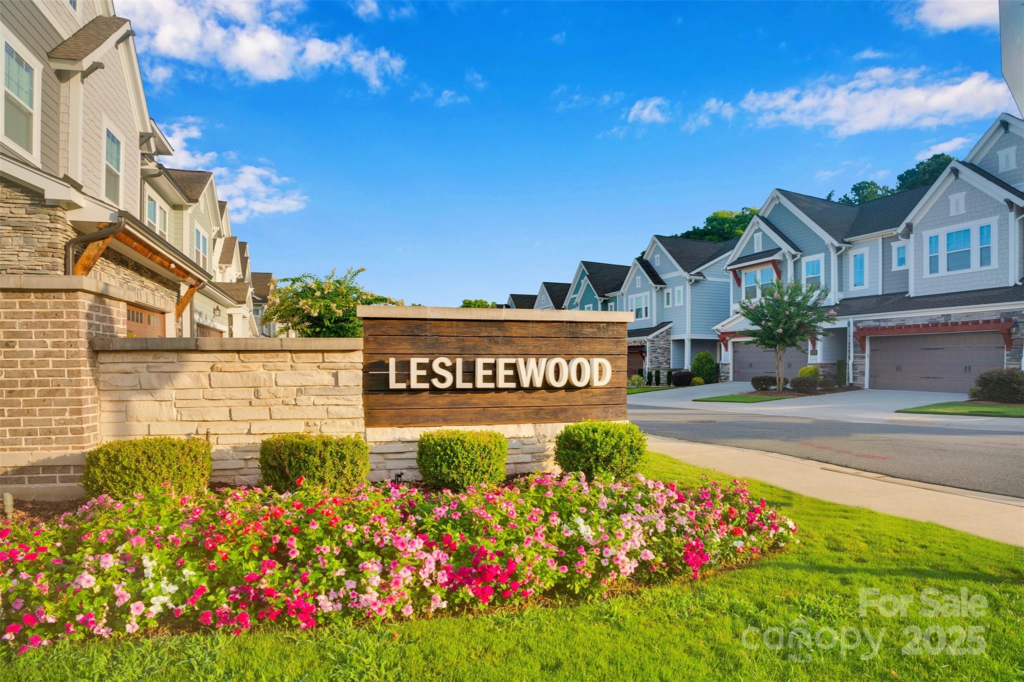 5052 Lesleewood Court