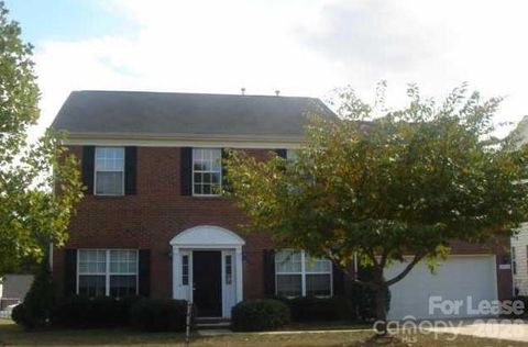 Photo of 9328 Culcairn Road, Huntersville, NC 28078 (MLS # 4386654)