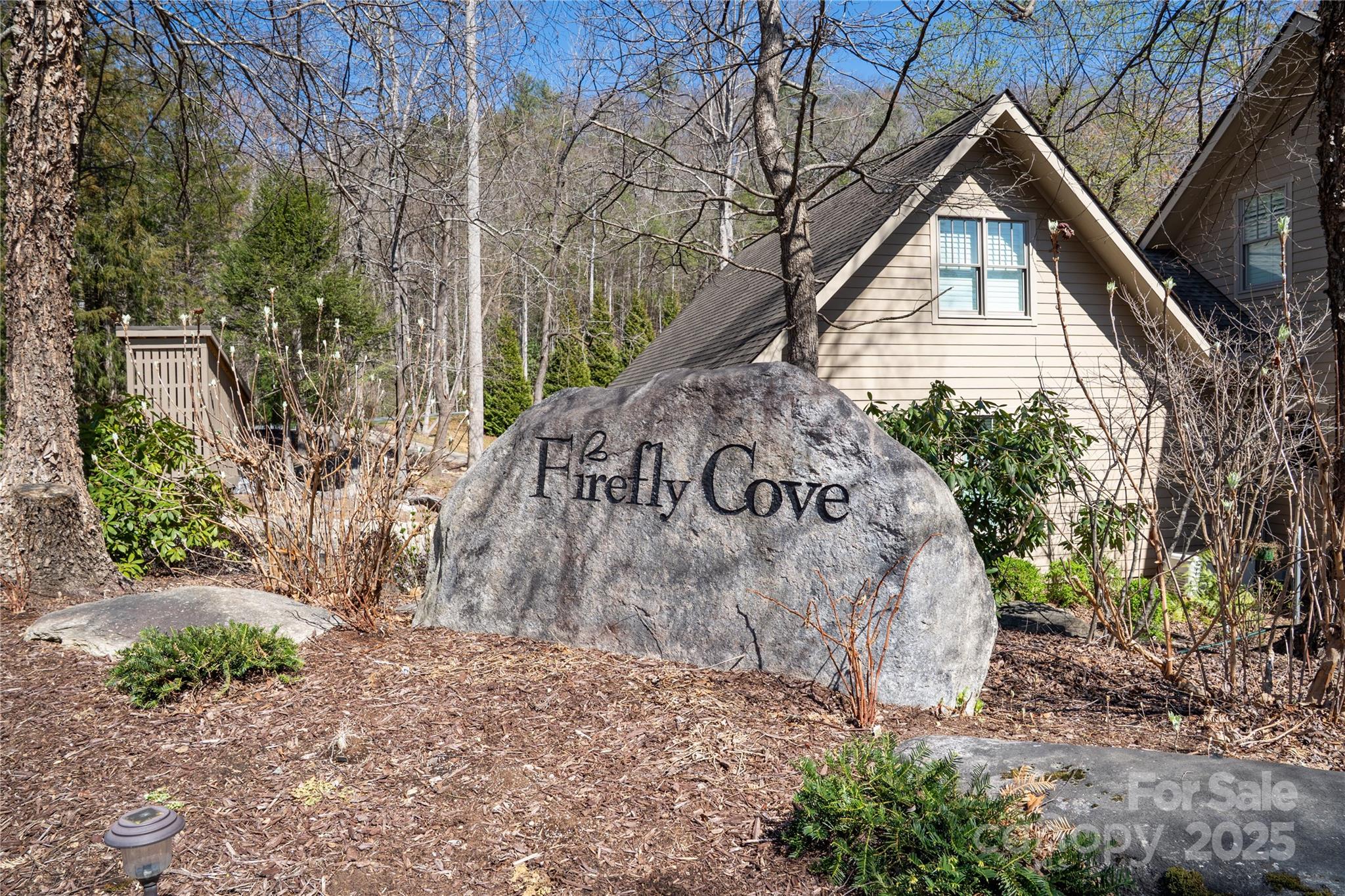Firefly Cove - Land