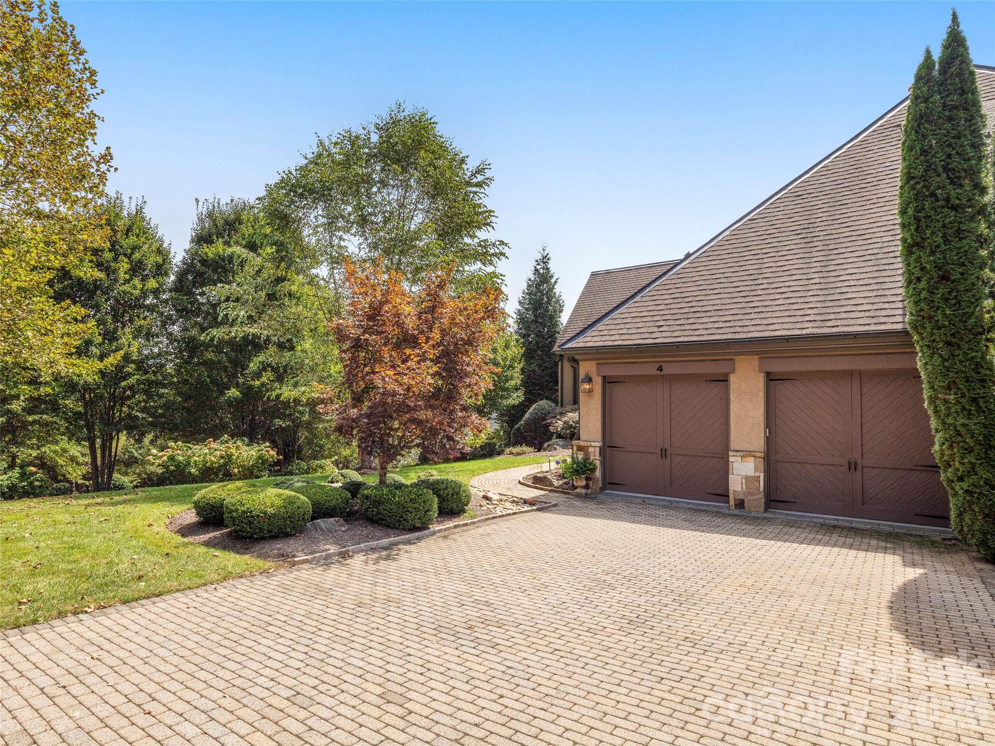 The Cliffs at Walnut Cove - Residential