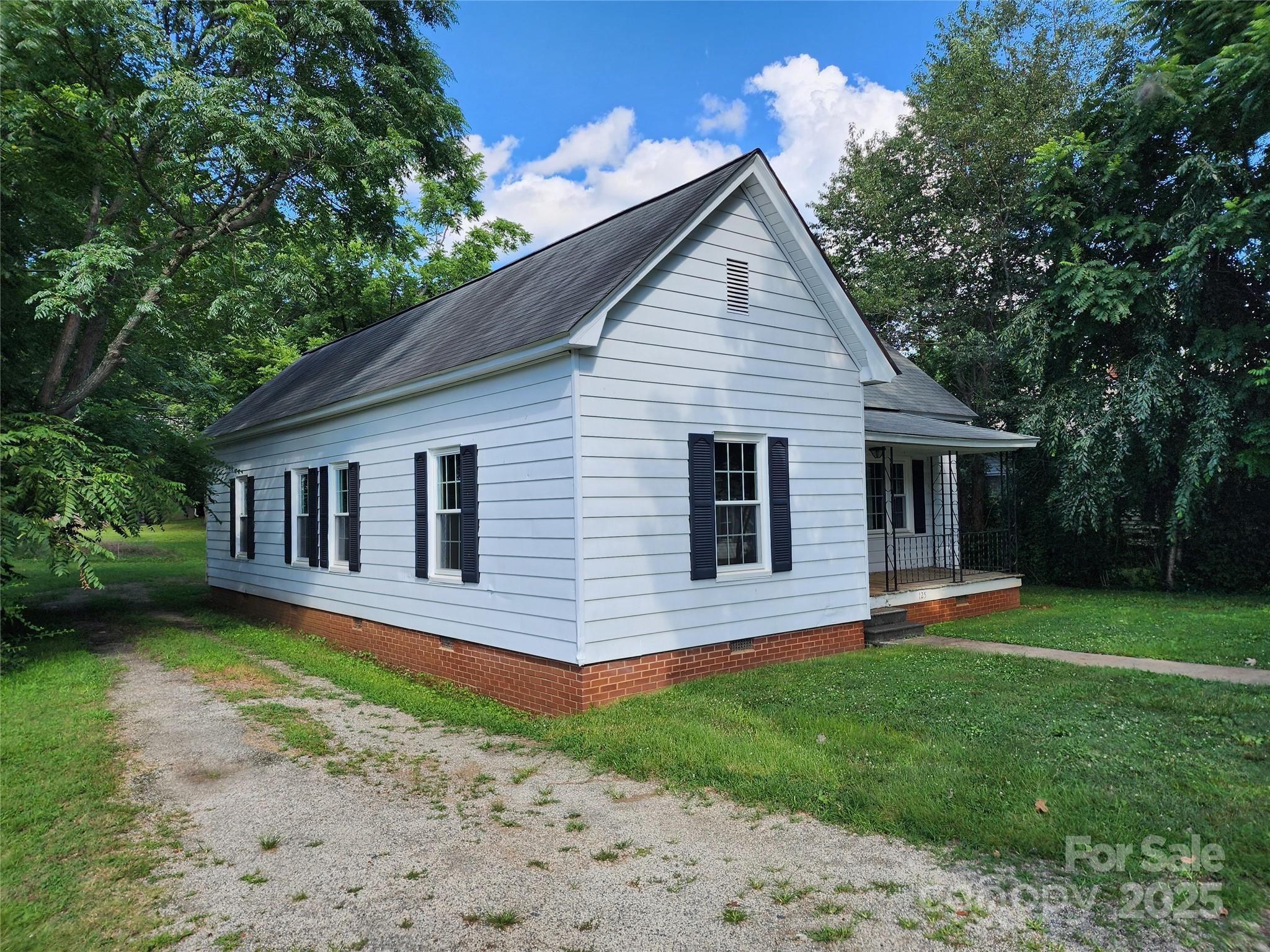 125 S Davie Street