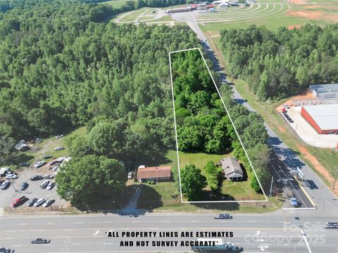 Photo of 1123 US 70 Highway, Newton, NC 28658 (MLS # 4255313)