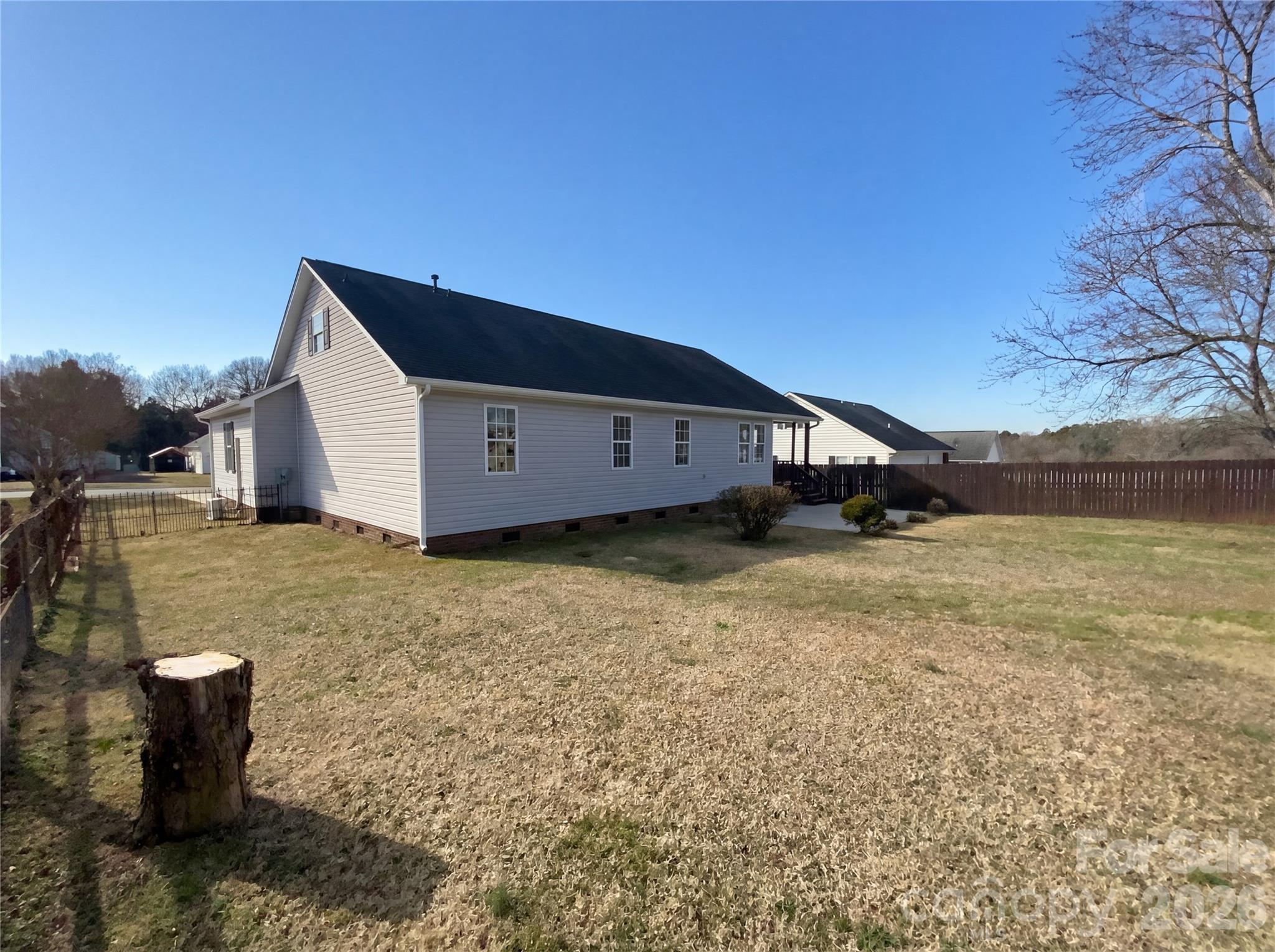 3662 Farm Lake Drive SW