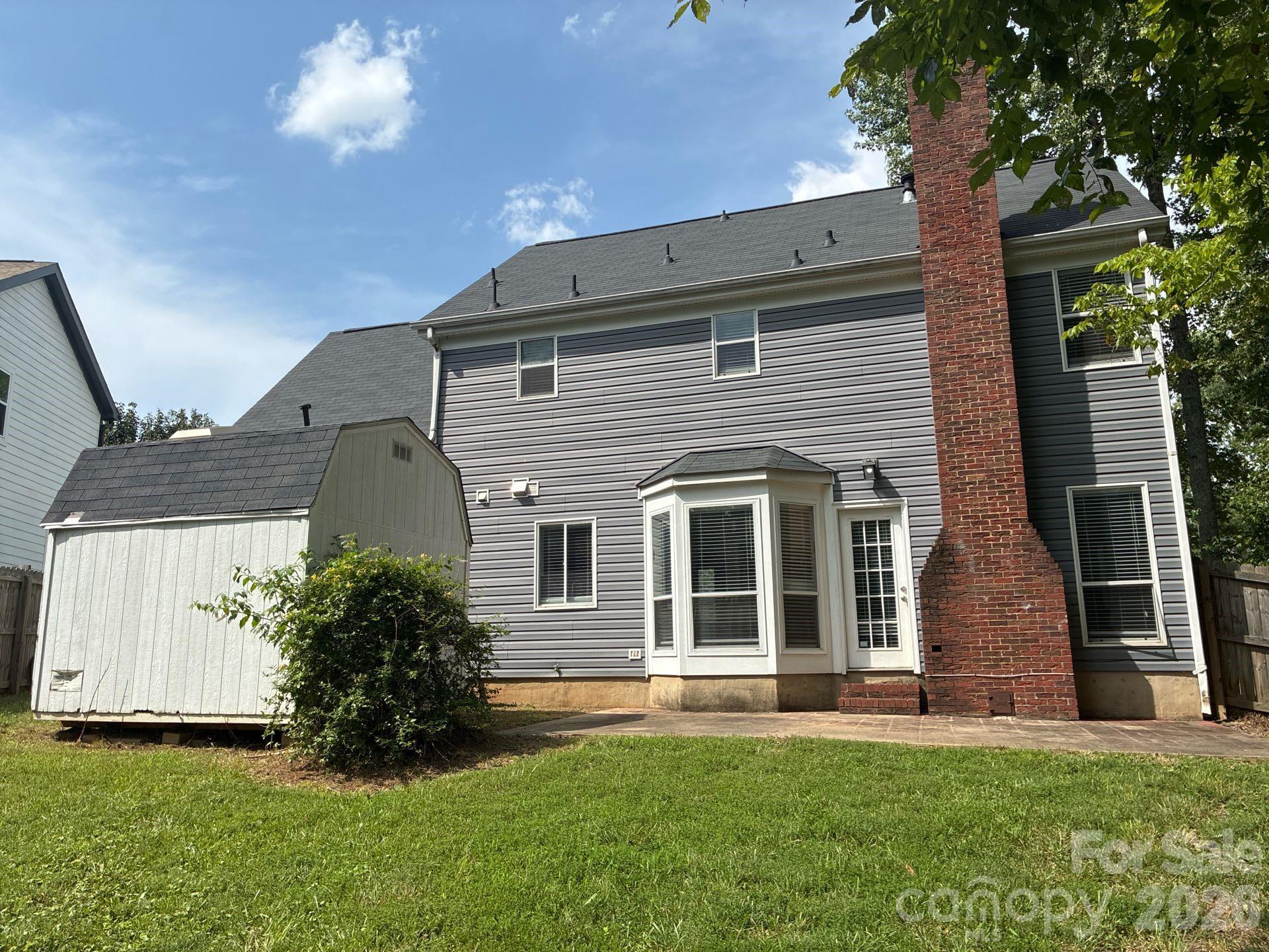 9500 Pondside Lane
