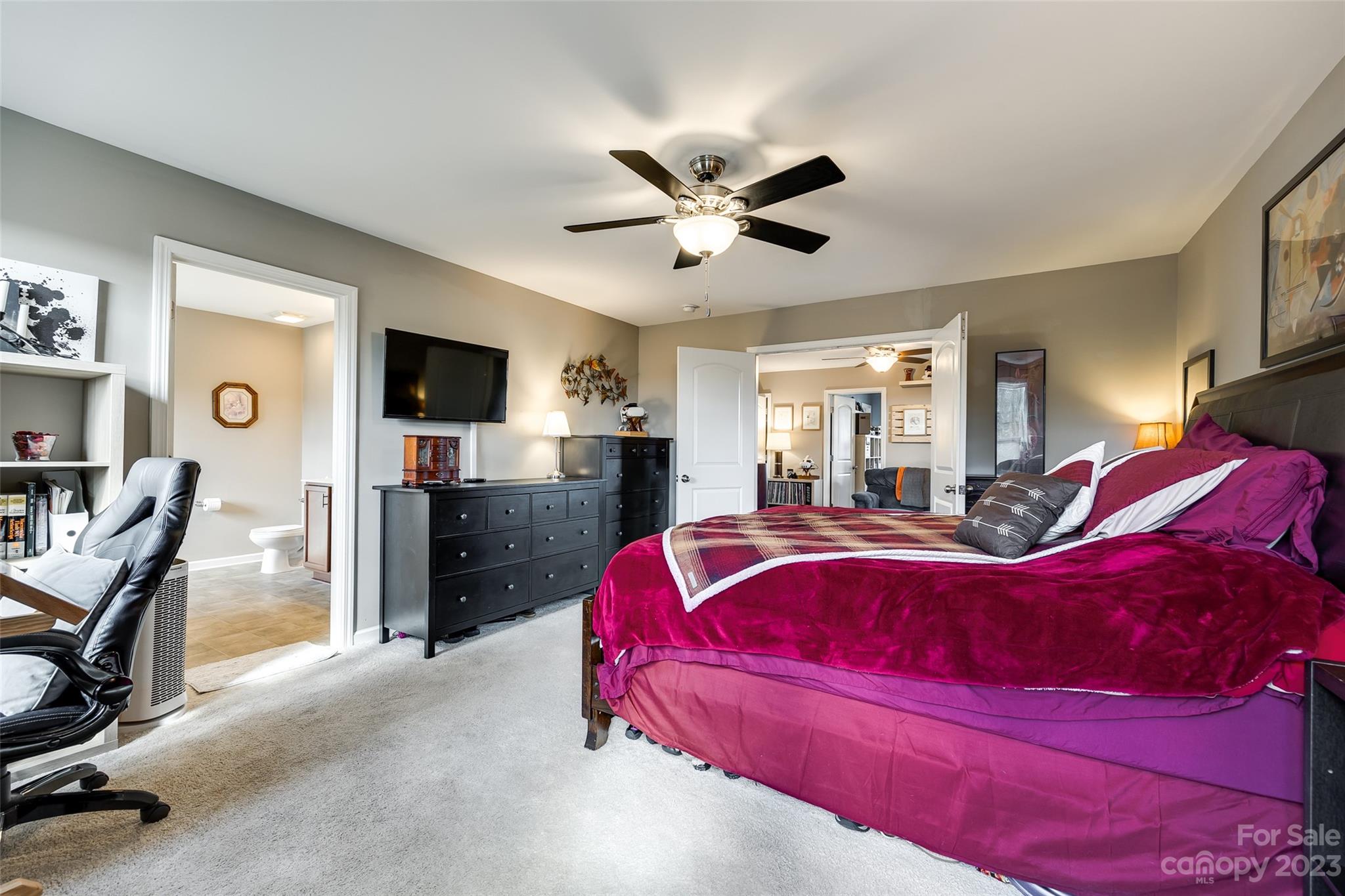 Ellis Pond - Residential