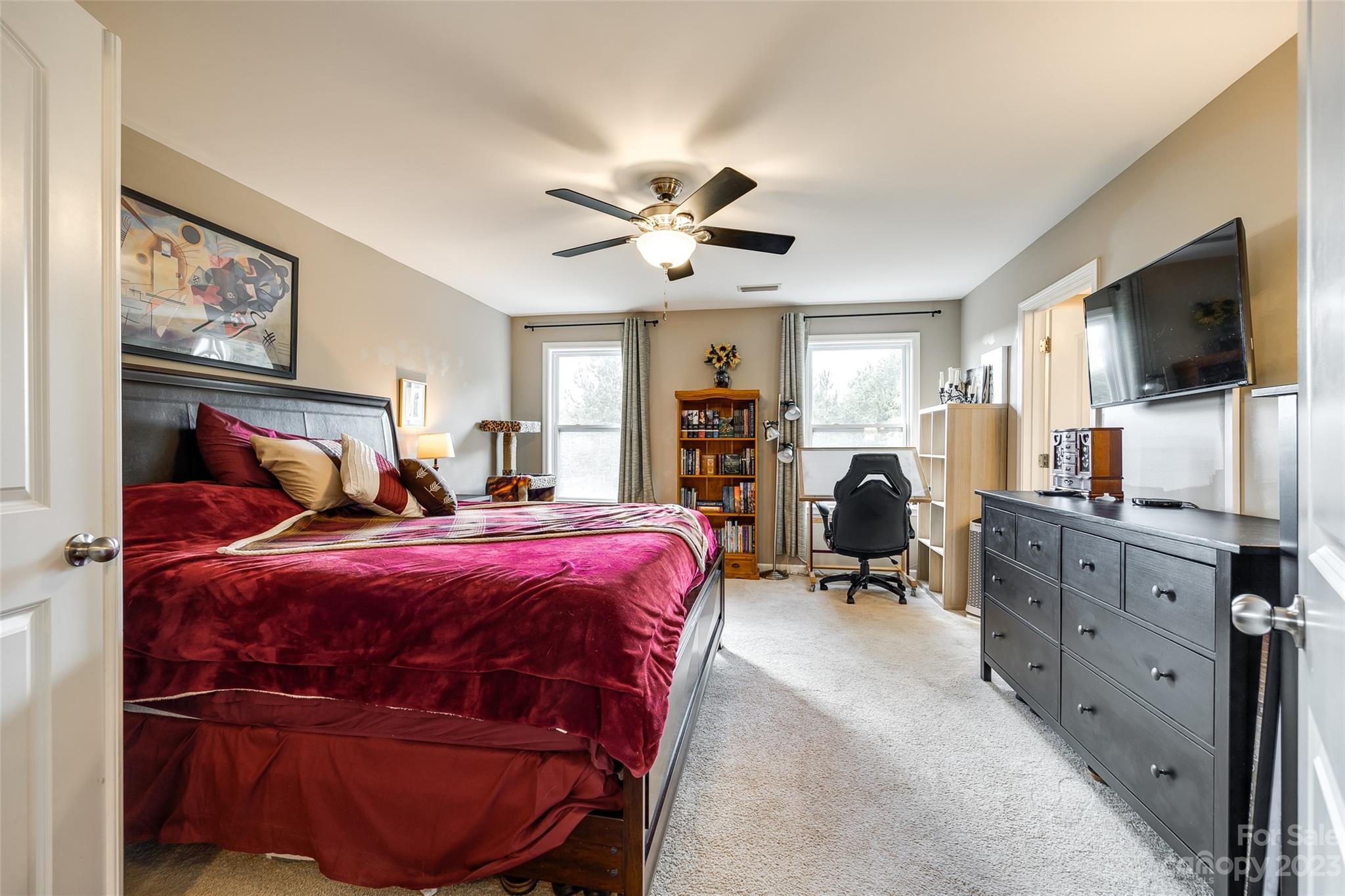 Ellis Pond - Residential