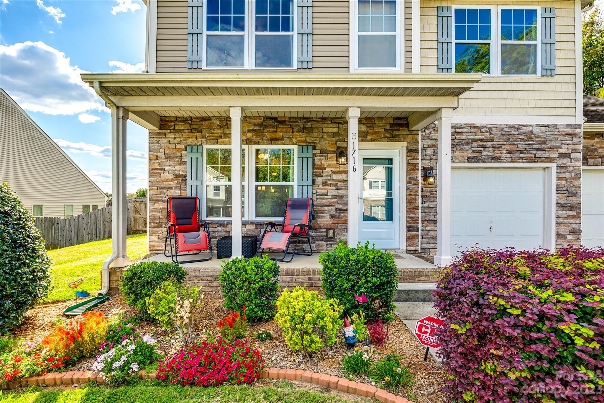 Ellis Pond - Residential