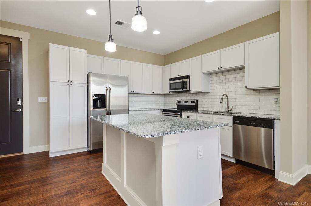 Riverwalk - Residential Lease