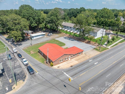Photo of 2303 E Main Street, Lincolnton, NC 28092 (MLS # 4422845)