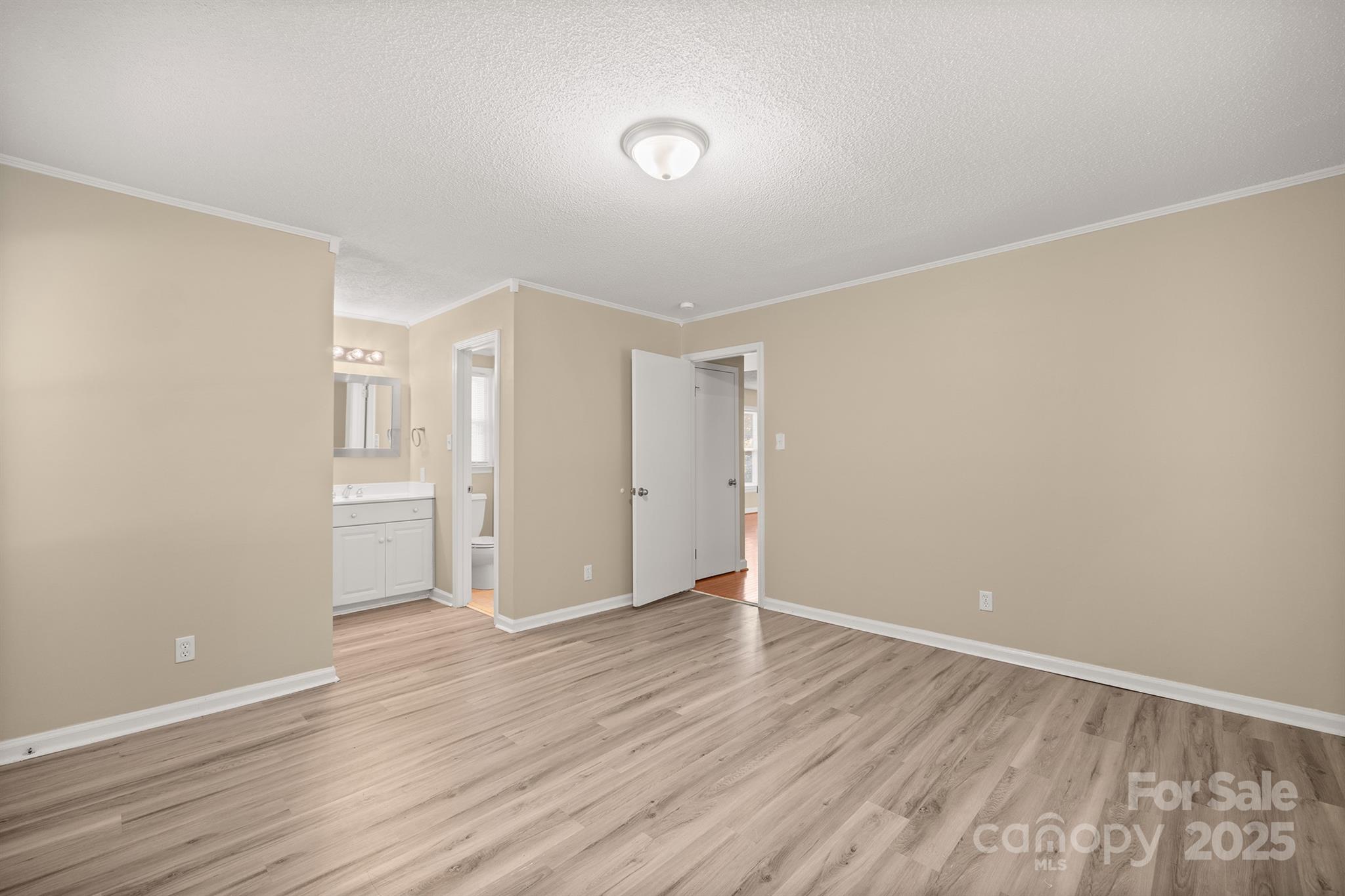 Tega Cay - Residential