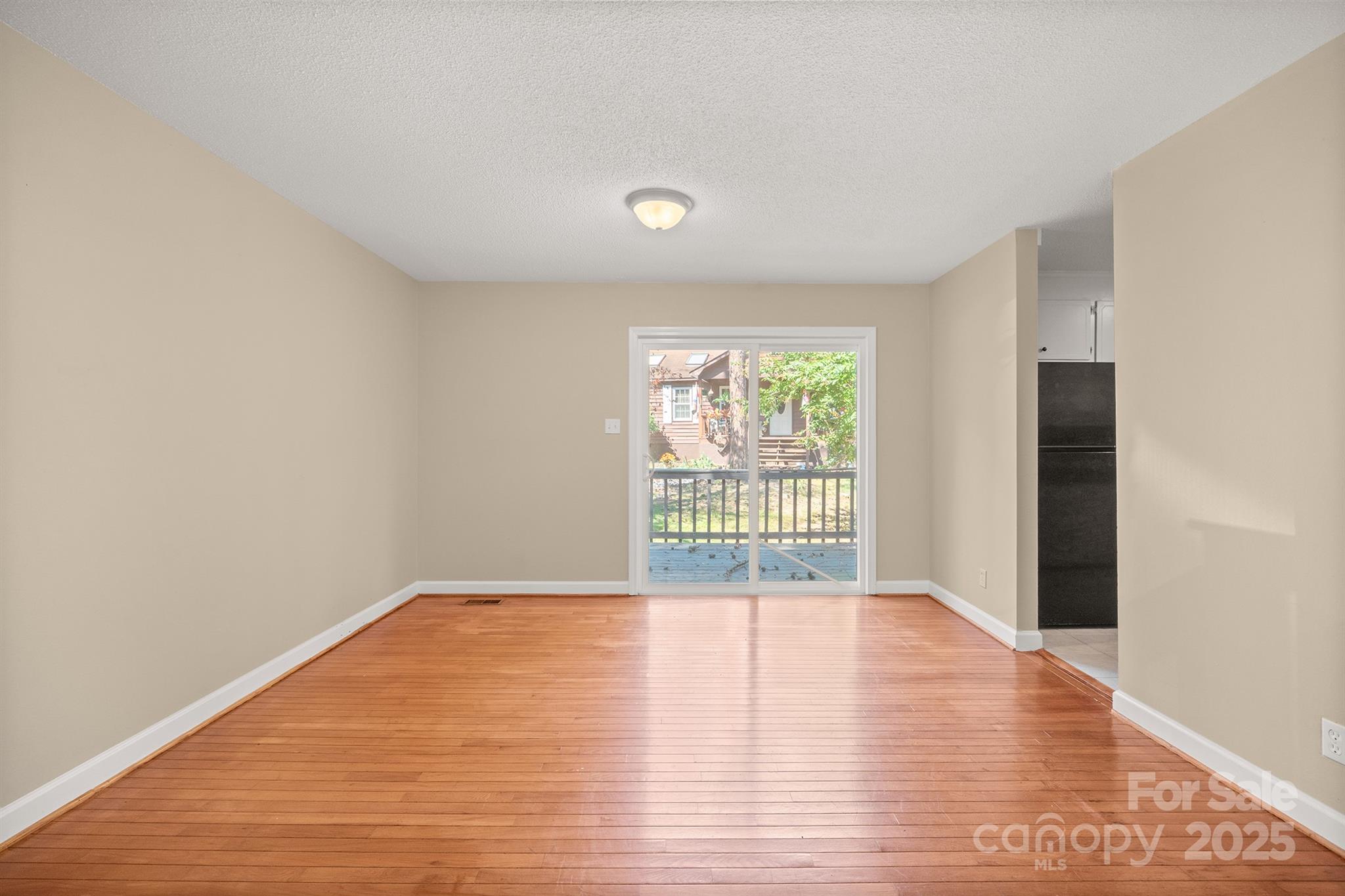 Tega Cay - Residential