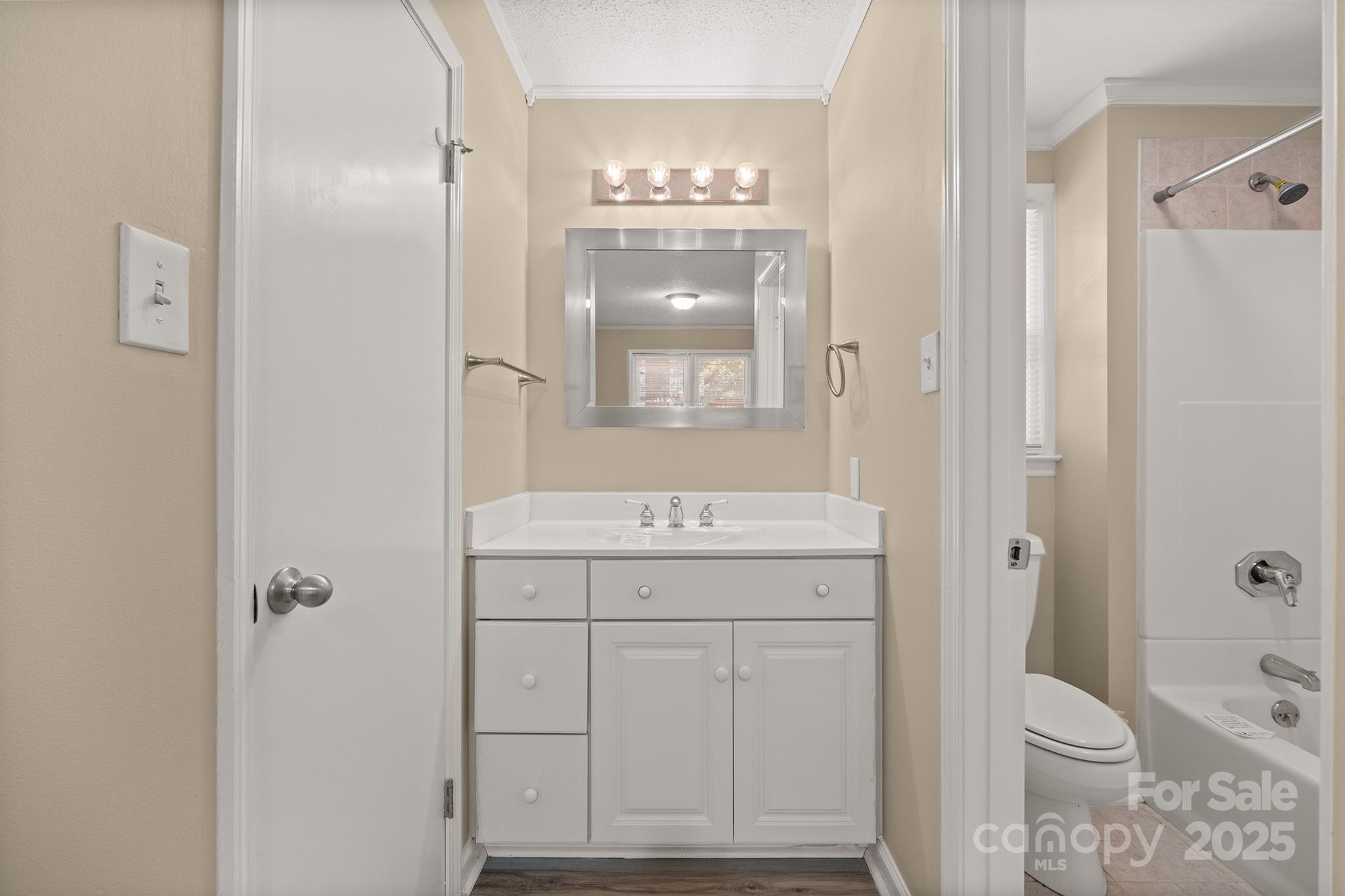 Tega Cay - Residential