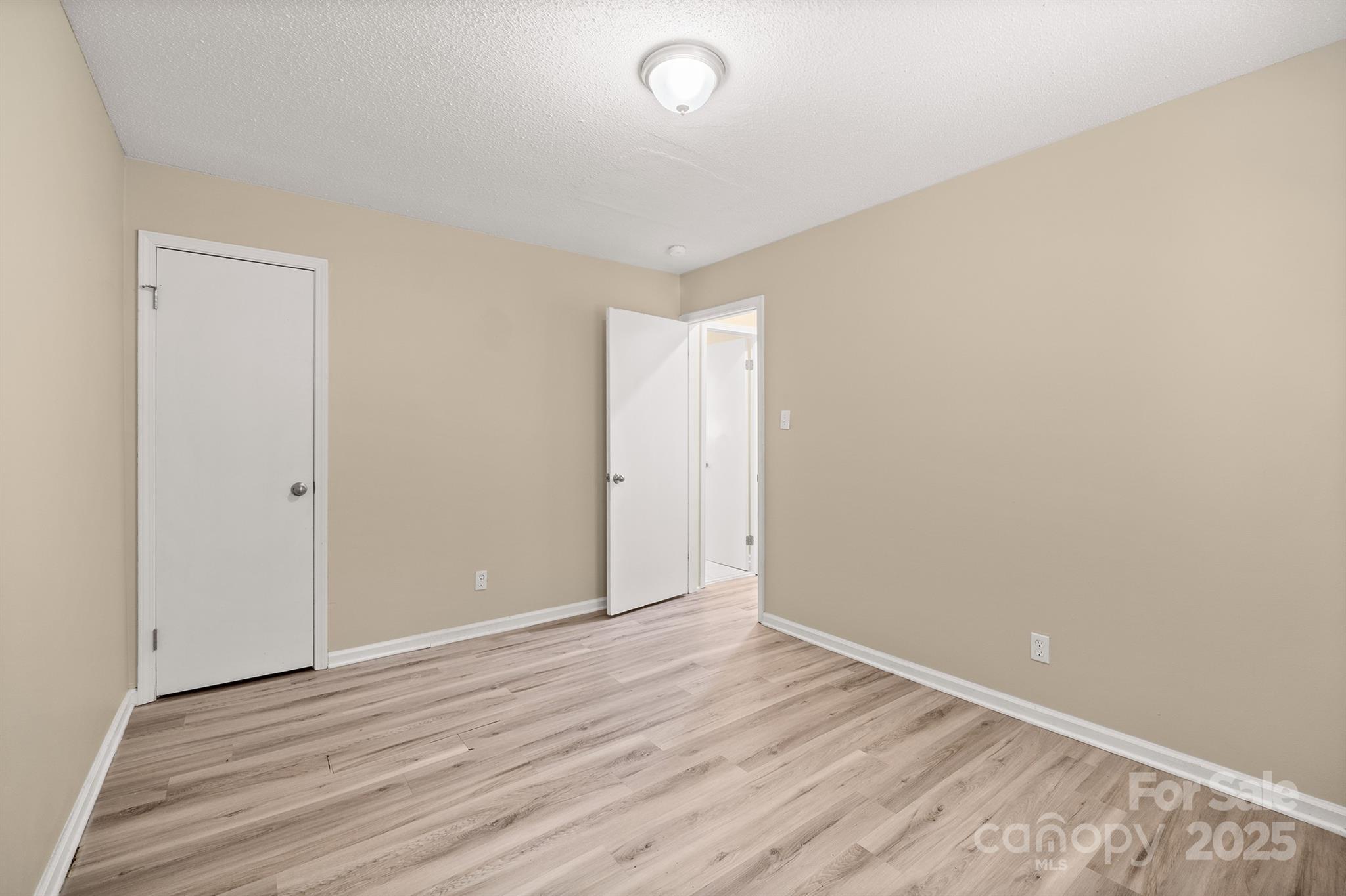 Tega Cay - Residential