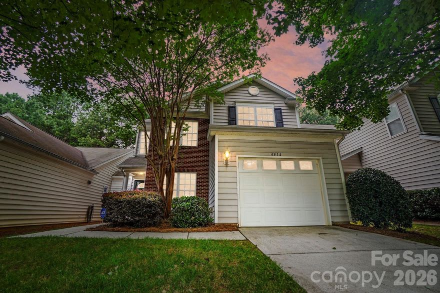 Welcome to 4914 Sunset Ridge Court — now price reduced for a quick sale! This beautifully maintained 3-bedroom, 2.5-bath townhome offers the perfect blend of comfort, style, and convenience in sought-after North Charlotte. Eligible buyers may qualify for a $10,000 lender credit, 0% down financing, and no PMI!
Unlike many townhomes, these homes do not share interior common walls, providing added privacy and quiet living. Exterior-access utility closets separate each residence for even more peace of mind.
Inside, you’ll find a bright, functional layout filled with natural light. The main level offers a versatile flex space perfect for a home office, reading nook, playroom, or additional living area. The spacious eat-in kitchen features granite countertops, tile backsplash, abundant cabinetry, and flows seamlessly into the inviting living room highlighted by a cozy gas fireplace.
Upstairs, the oversized primary suite impresses with vaulted ceilings, a walk-in closet, and a private bath complete with dual vanities, a soaking tub, and separate shower. Convenient upstairs laundry adds to the home’s everyday functionality. HVAC replaced in 2021.
Step outside to your private patio surrounded by mature shade trees — an ideal spot to relax or entertain — with the community pool just steps away.
Conveniently located near shopping, dining, grocery stores, UNCC, and major highways including I-485, I-85, and I-77. HOA includes water and trash service.
Move-in ready, attractively priced, and full of charm — don’t miss this opportunity!