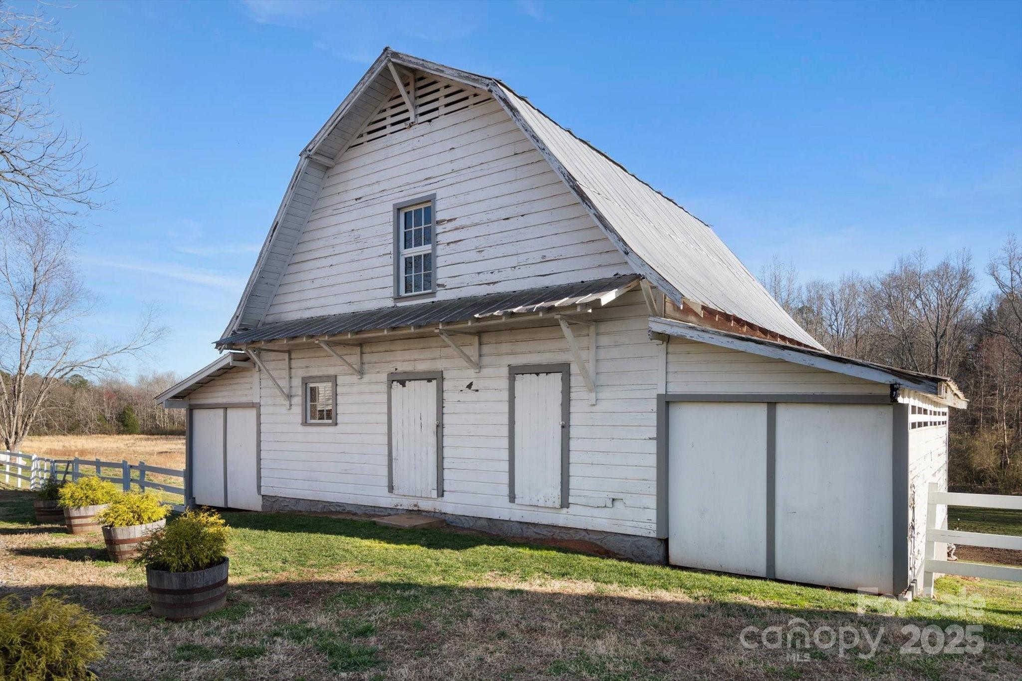 732 Crowe Dairy Road
