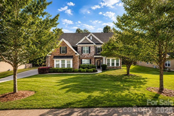 2412 HAMLET CT, MATTHEWS, NC 28105 - Image 96b40537f7a2e90c6c09bb06f3ac44d9/3774205329