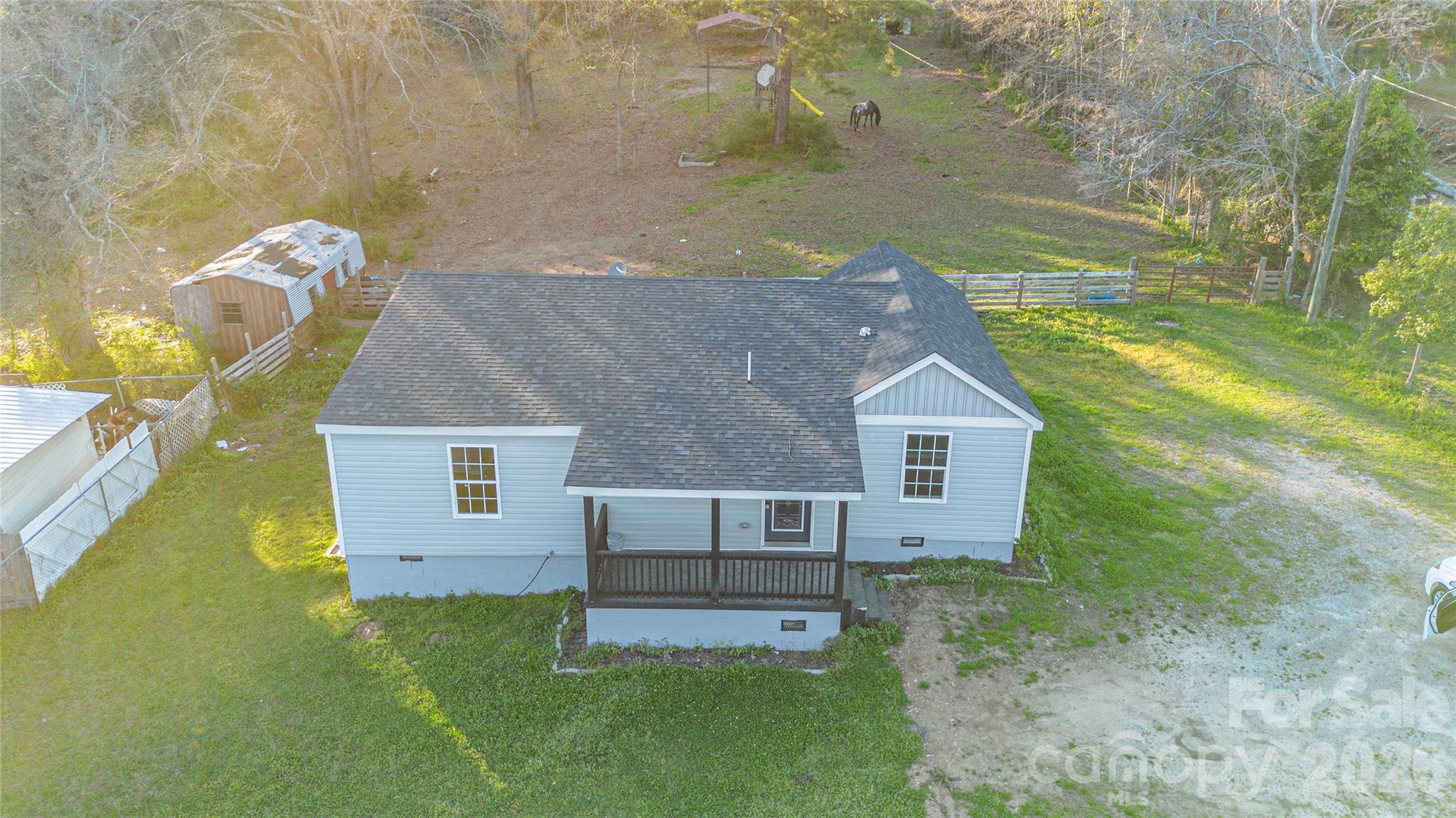 1022 Pine Ridge Road