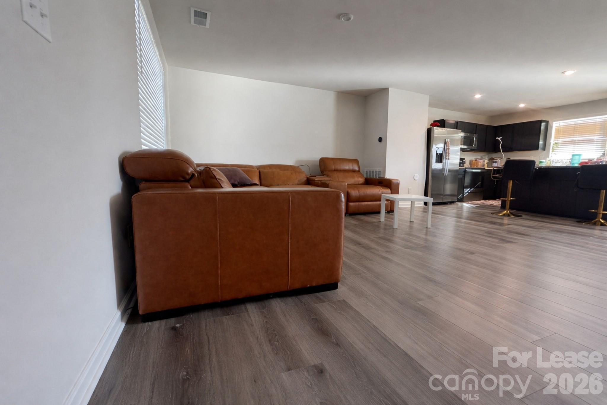 6006 Silverwing Drive