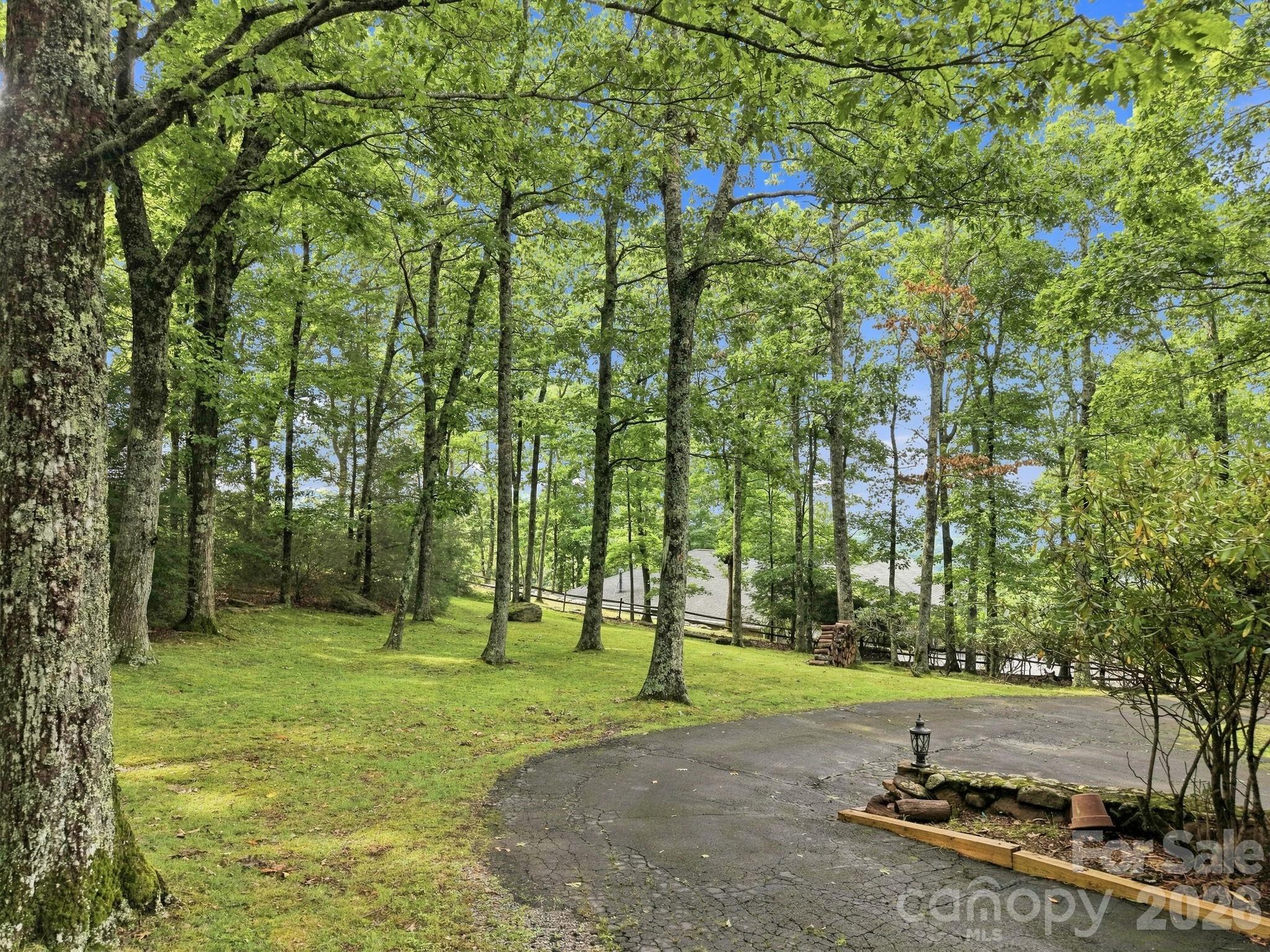 765 Oak Ridge Drive