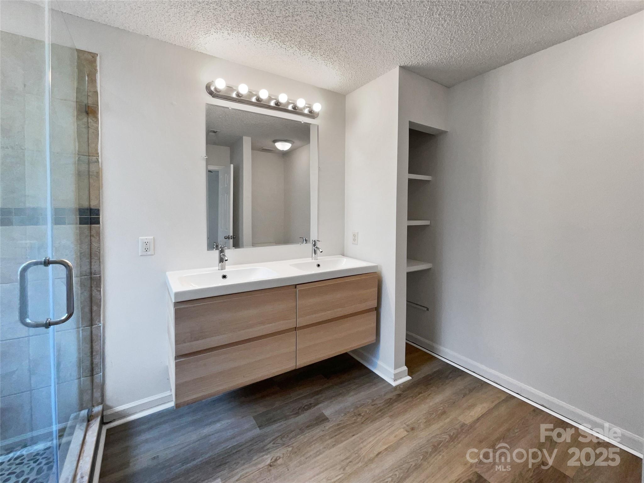 Hallmark Glen - Residential