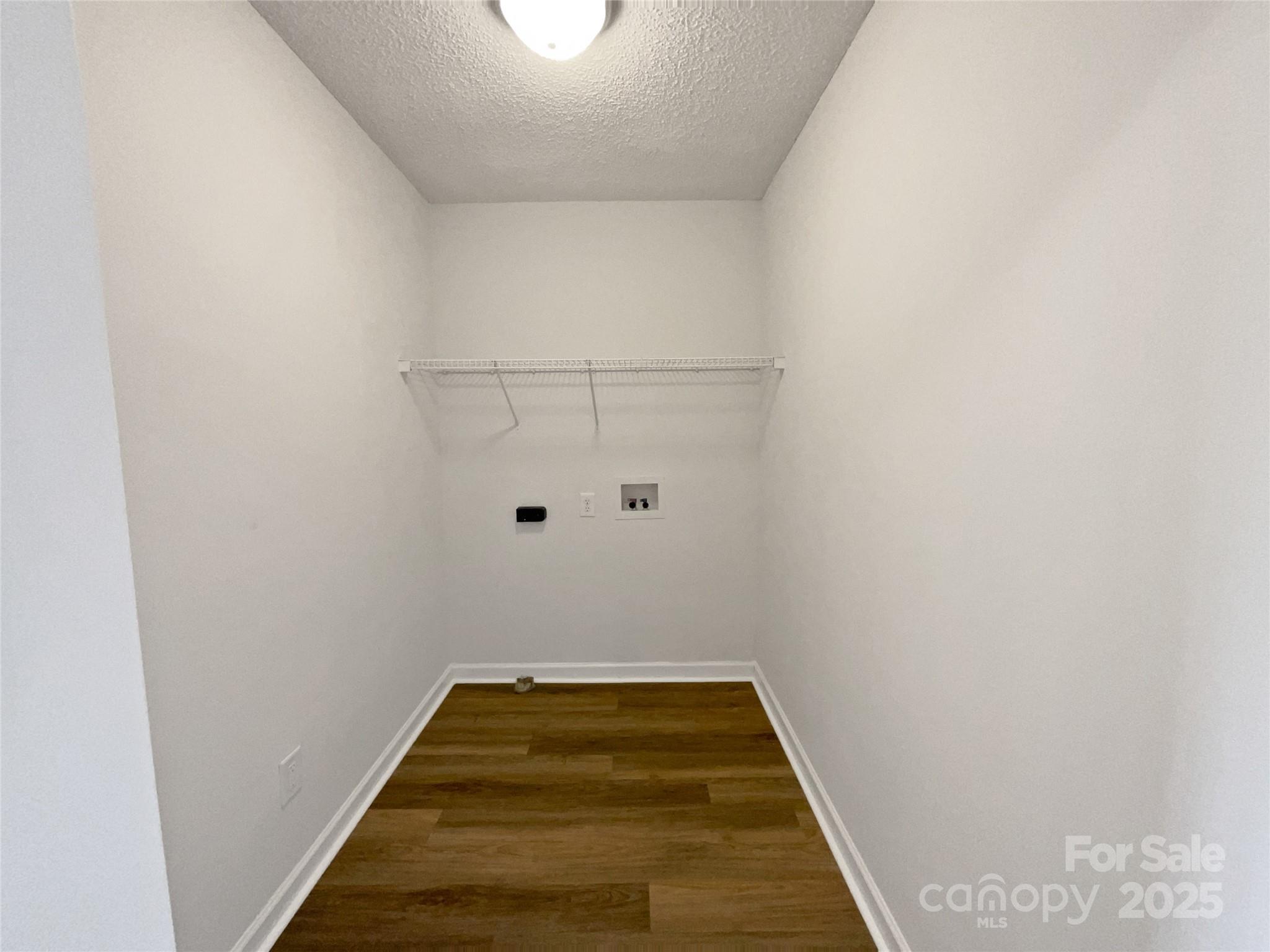 Hallmark Glen - Residential