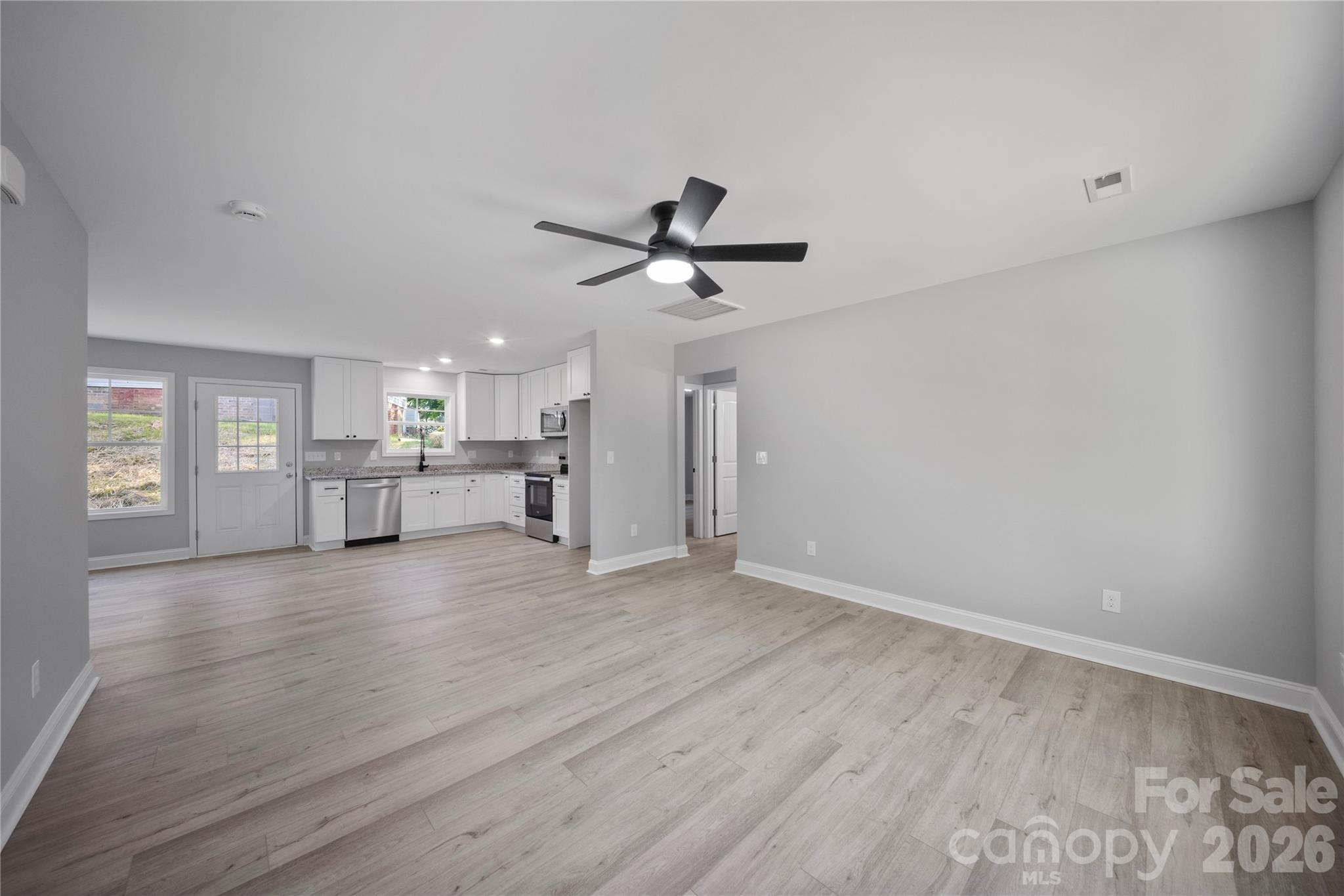 303 W 9th Street