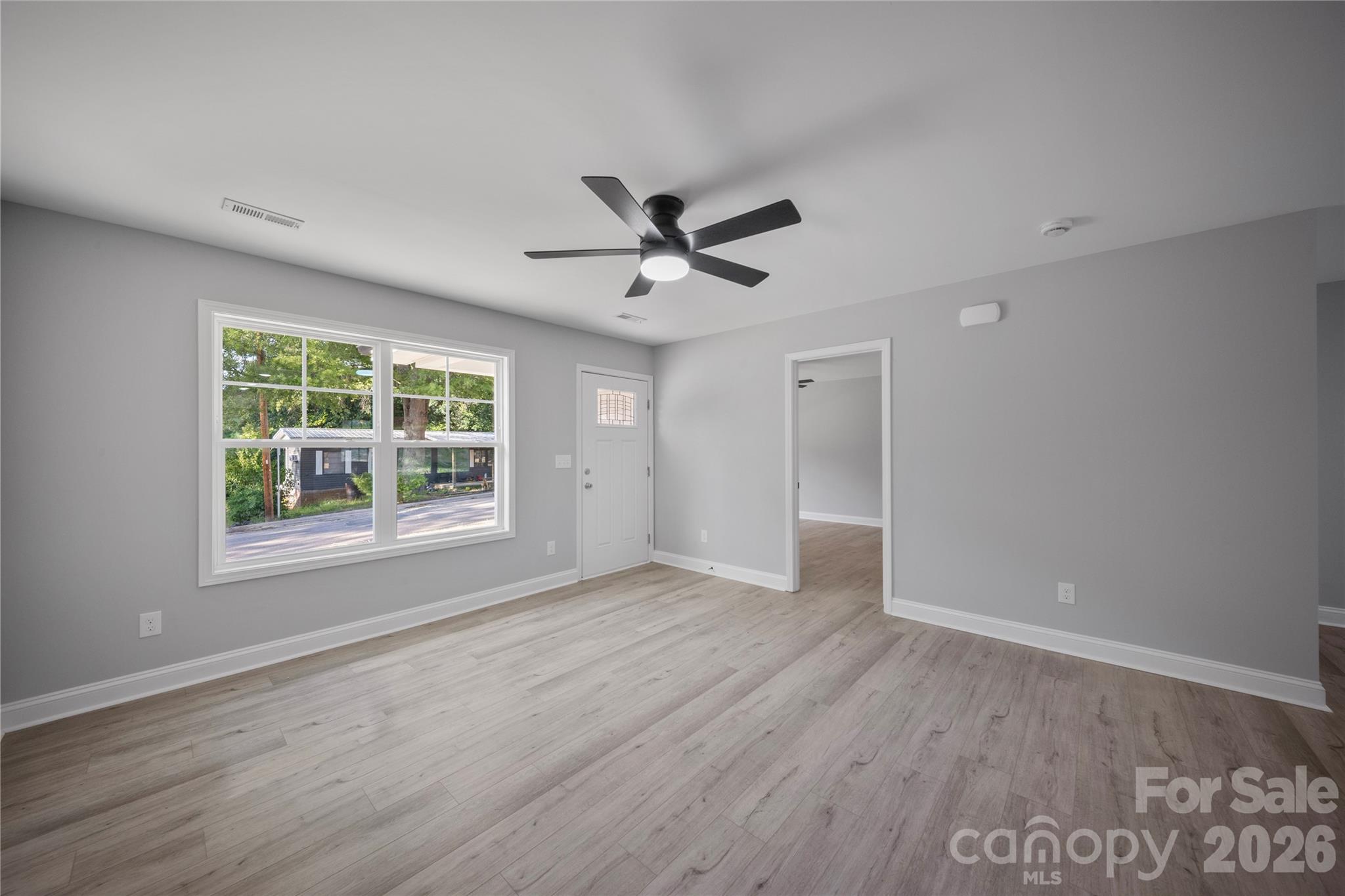 303 W 9th Street