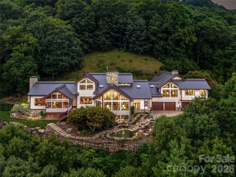 Photo of 10 Beaverbrook Court, Asheville, NC 28804 (MLS # 4421624)