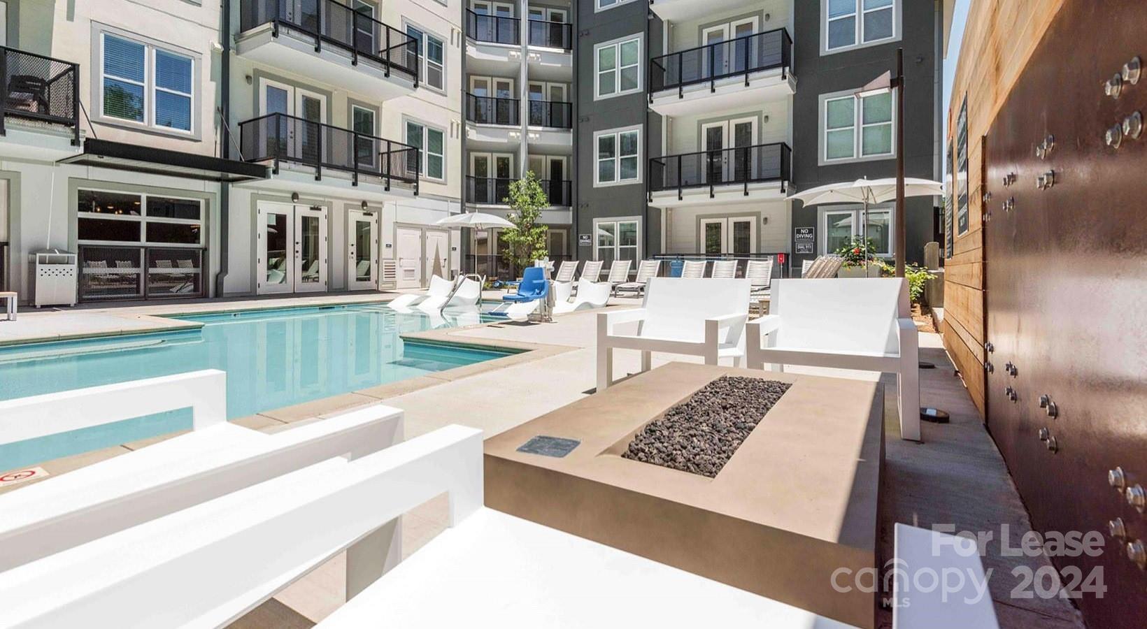 Charlotte, North Carolina 28204, United States, 1 Bedroom Bedrooms, ,1 BathroomBathrooms,Residential,Active,63351