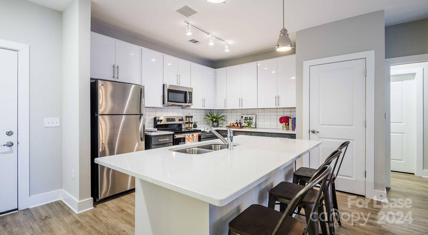 Charlotte, North Carolina 28204, United States, 1 Bedroom Bedrooms, ,1 BathroomBathrooms,Residential,Active,63351