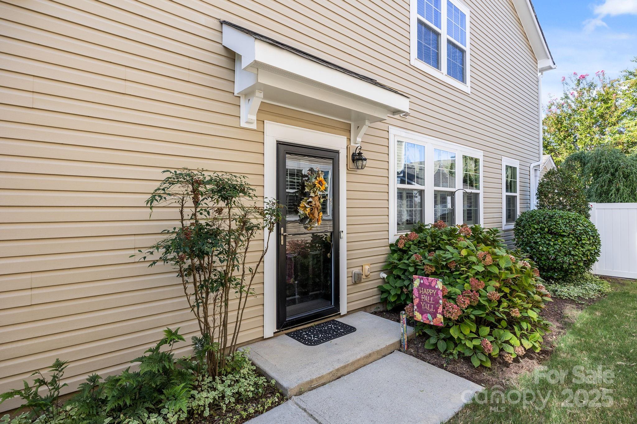 18333 The Commons Boulevard