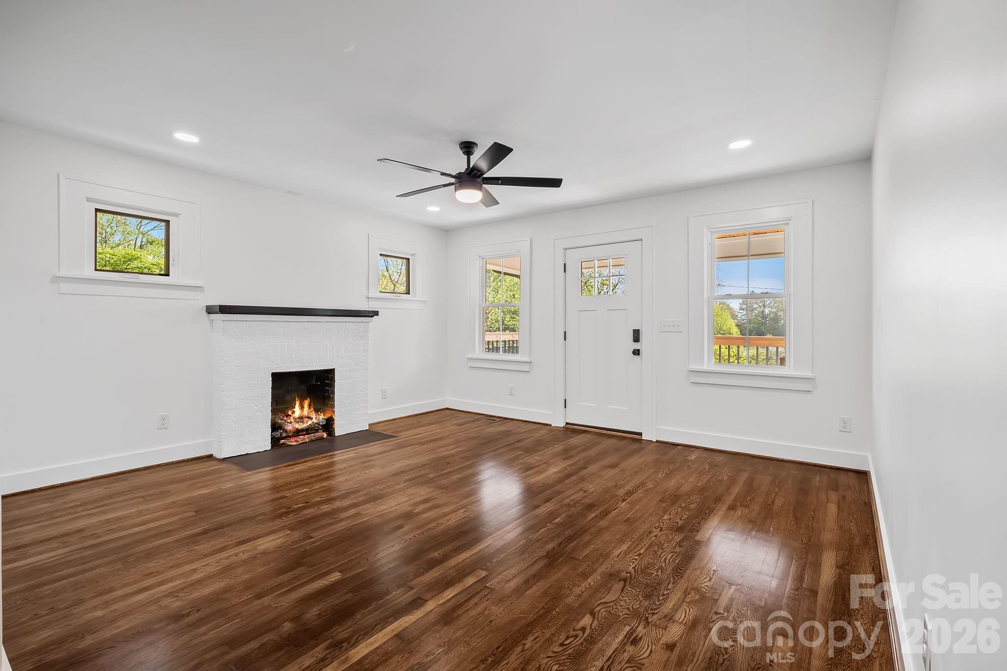 154 Laurel Loop