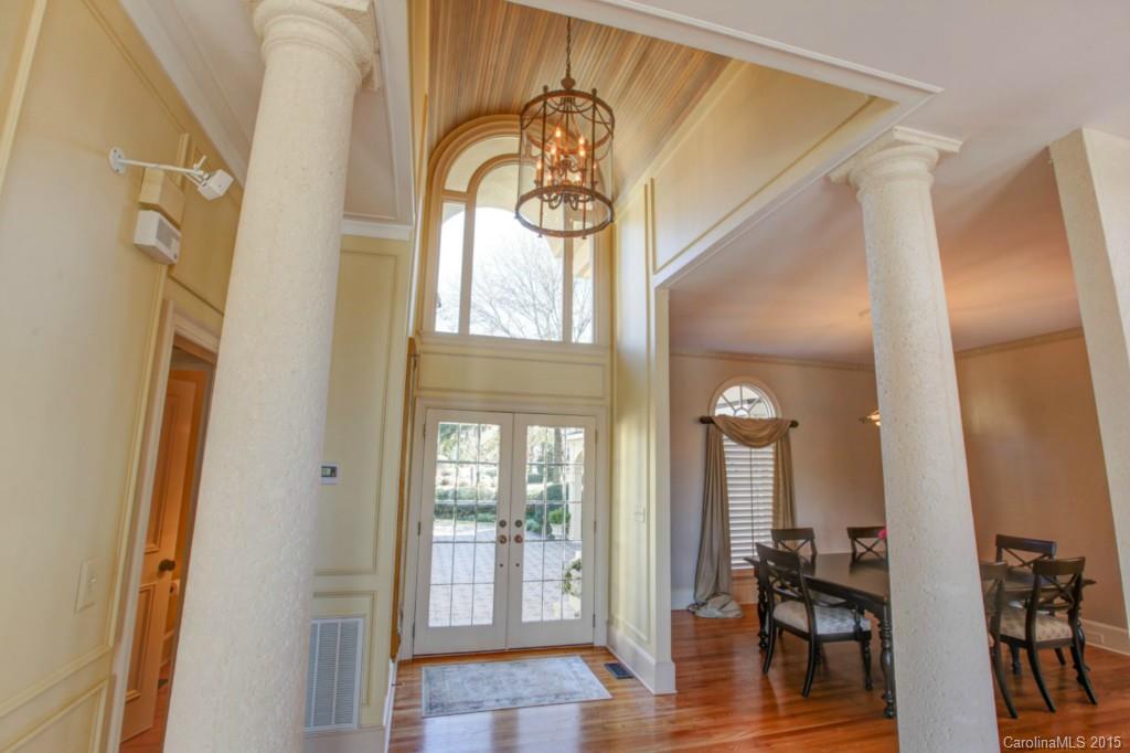 The Peninsula - Residential