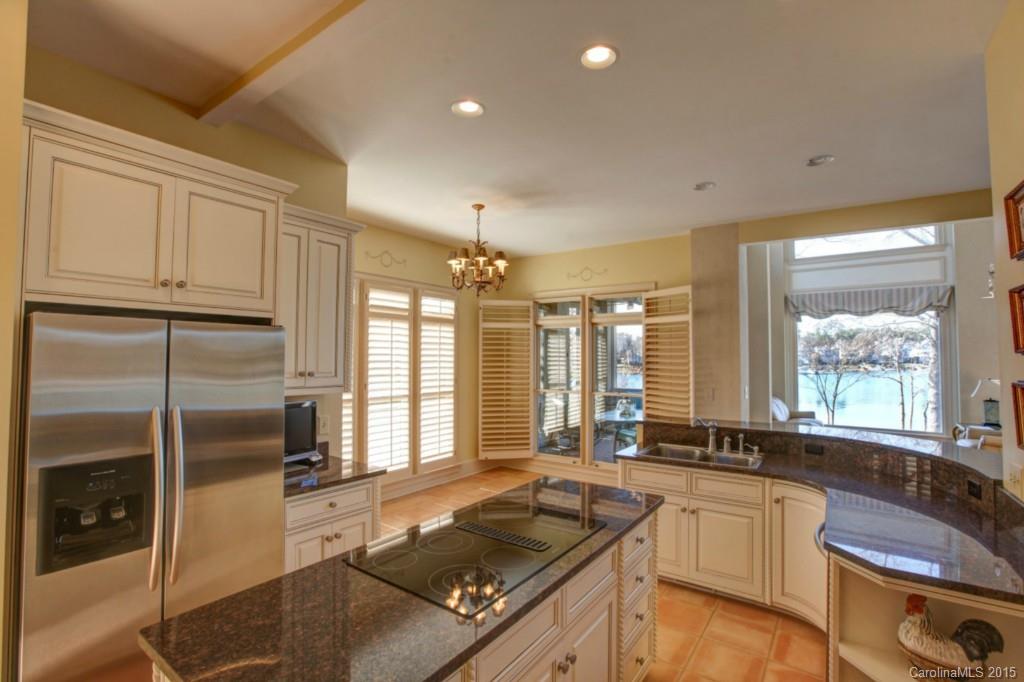 The Peninsula - Residential