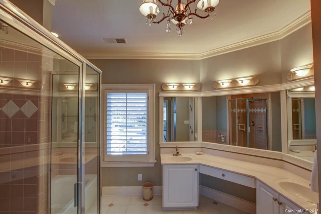 The Peninsula - Residential