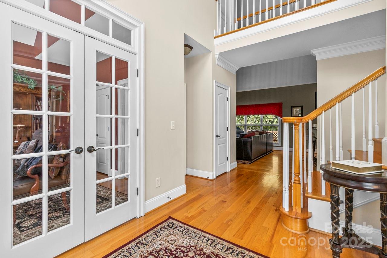 1775 Mount Carmel Circle