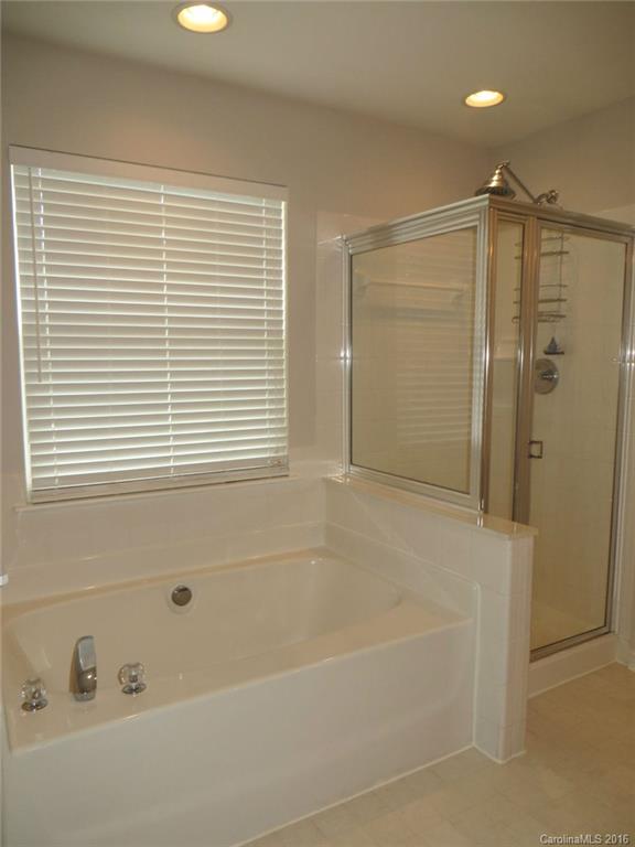 Autumn Cove At Lake Wylie - Residential