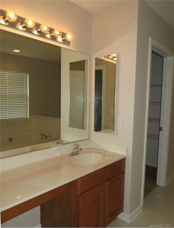 Autumn Cove At Lake Wylie - Residential