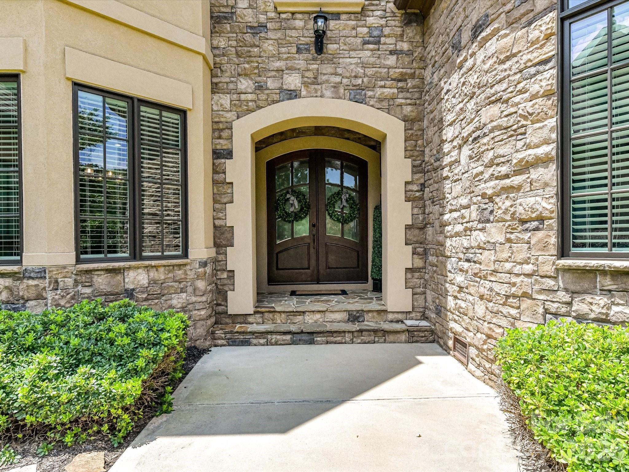 8119 Skyecroft Commons Drive