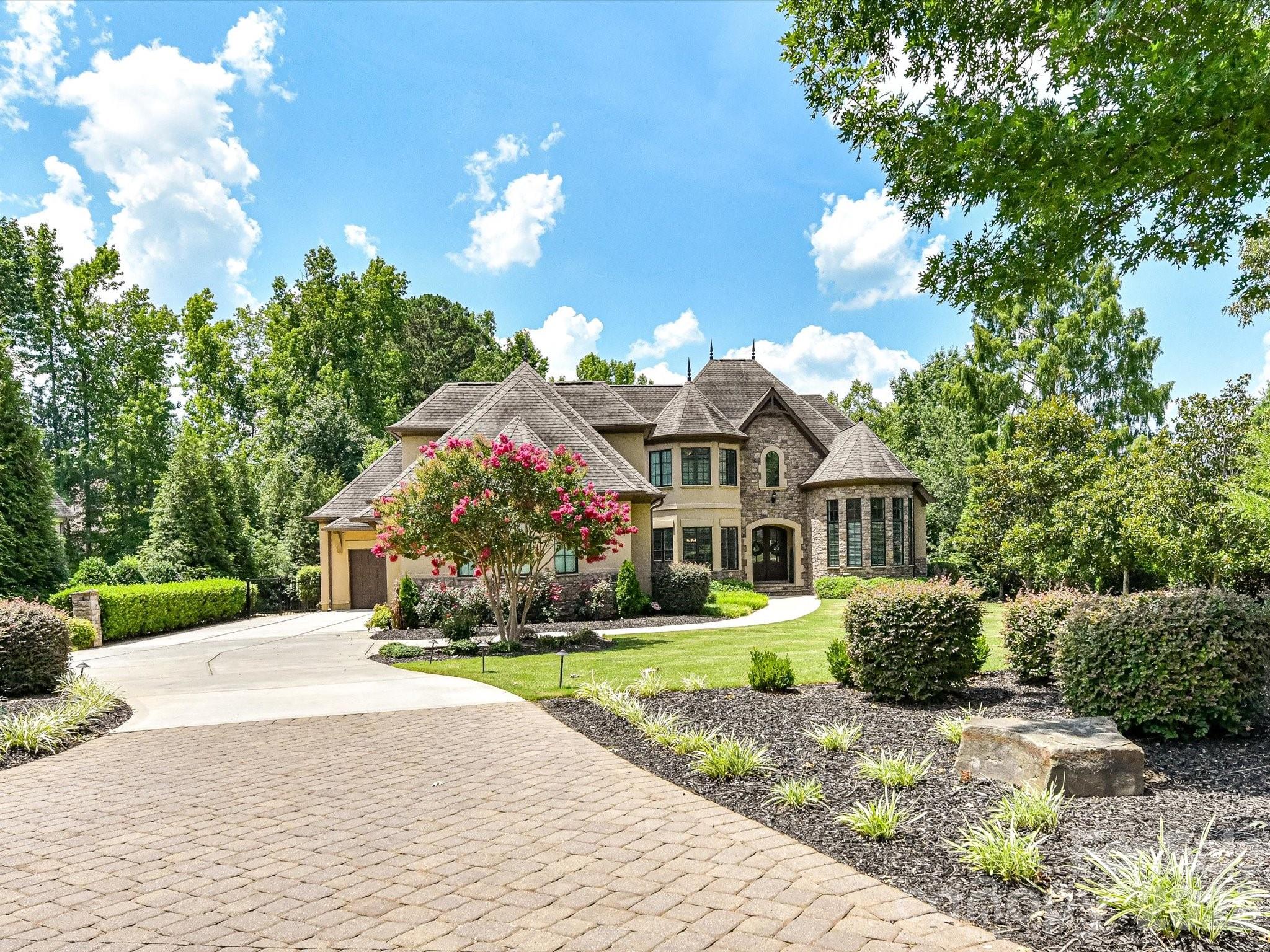 8119 Skyecroft Commons Drive