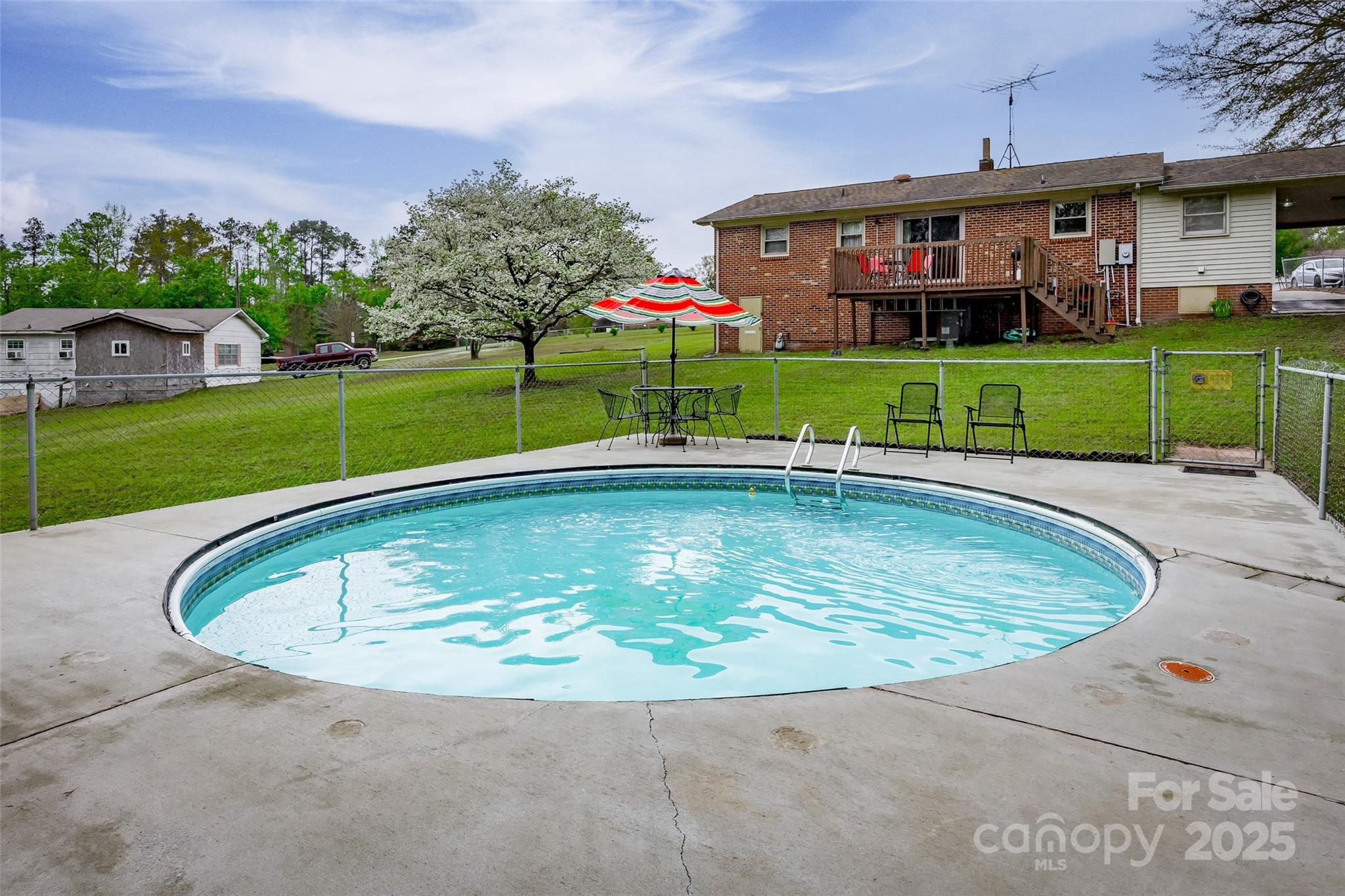 Raintree - Residential