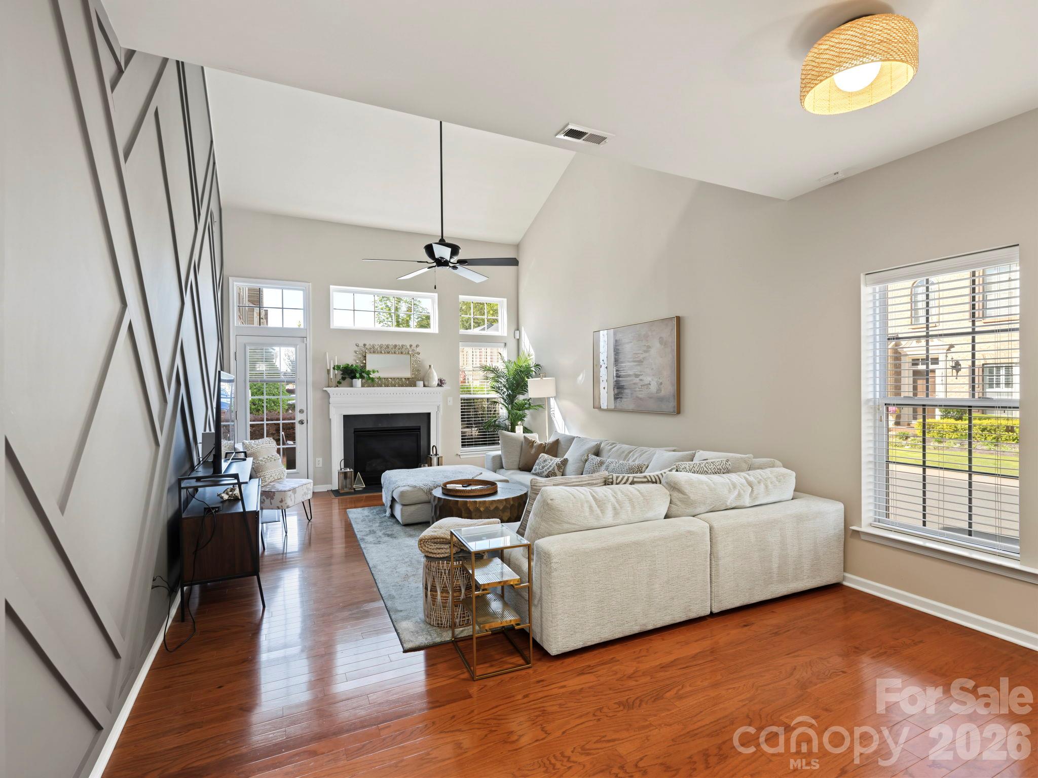 5904 Union Pacific Avenue