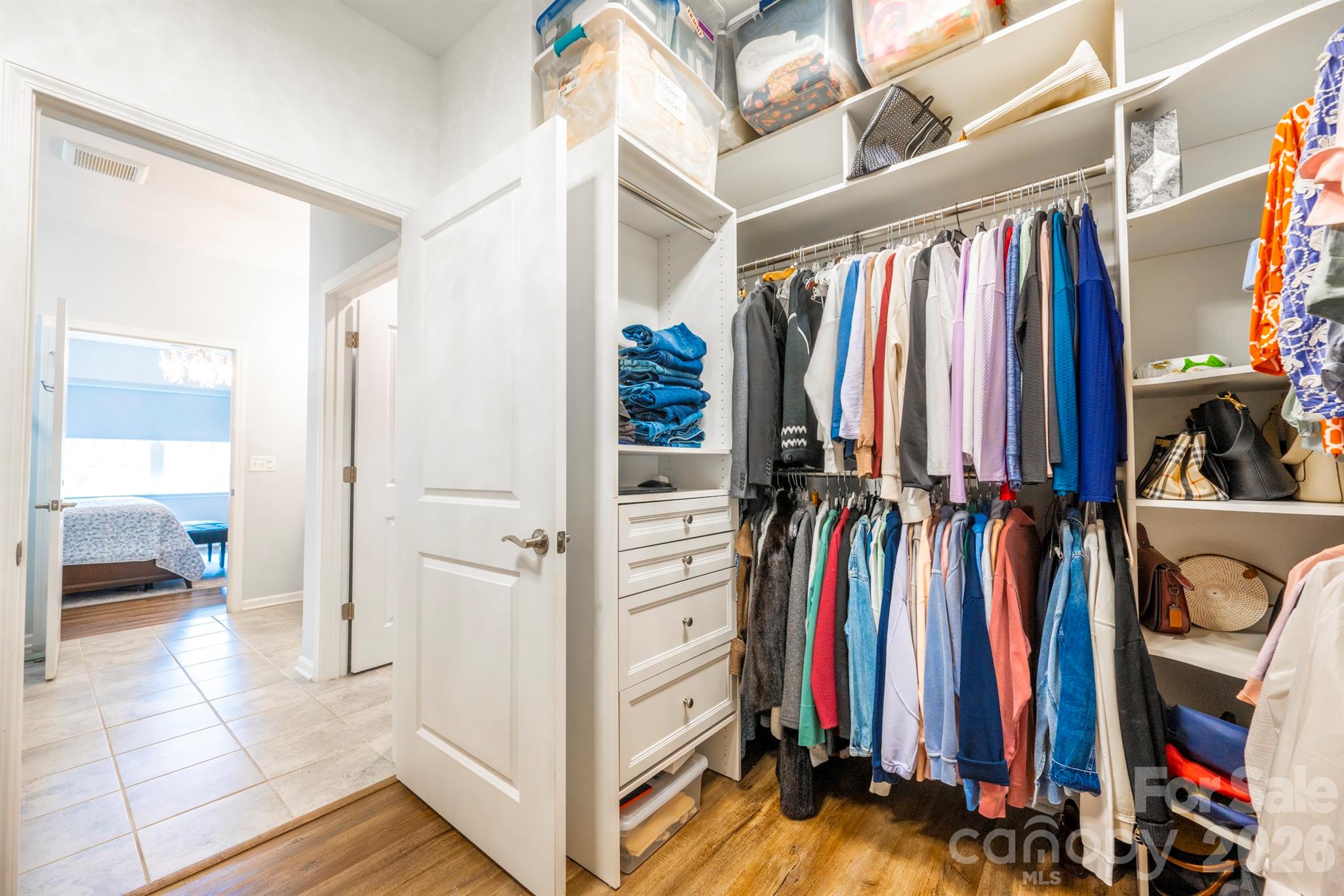 Imagery On Mtn Island - Residential