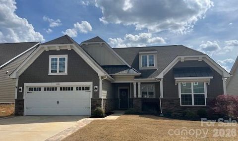Photo of 1228 Dali Boulevard, Mount Holly, NC 28120 (MLS # 4364238)