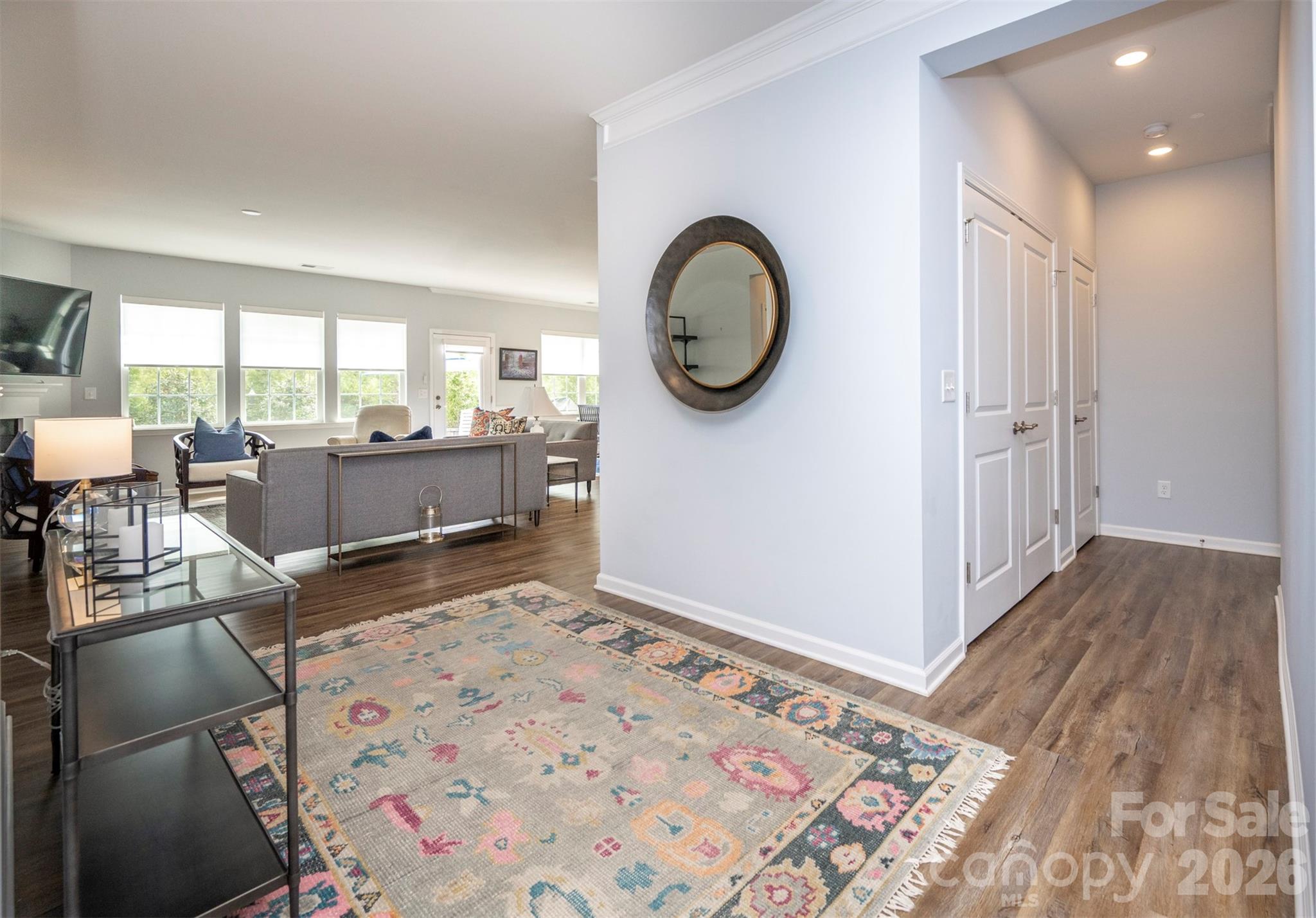 Imagery On Mtn Island - Residential