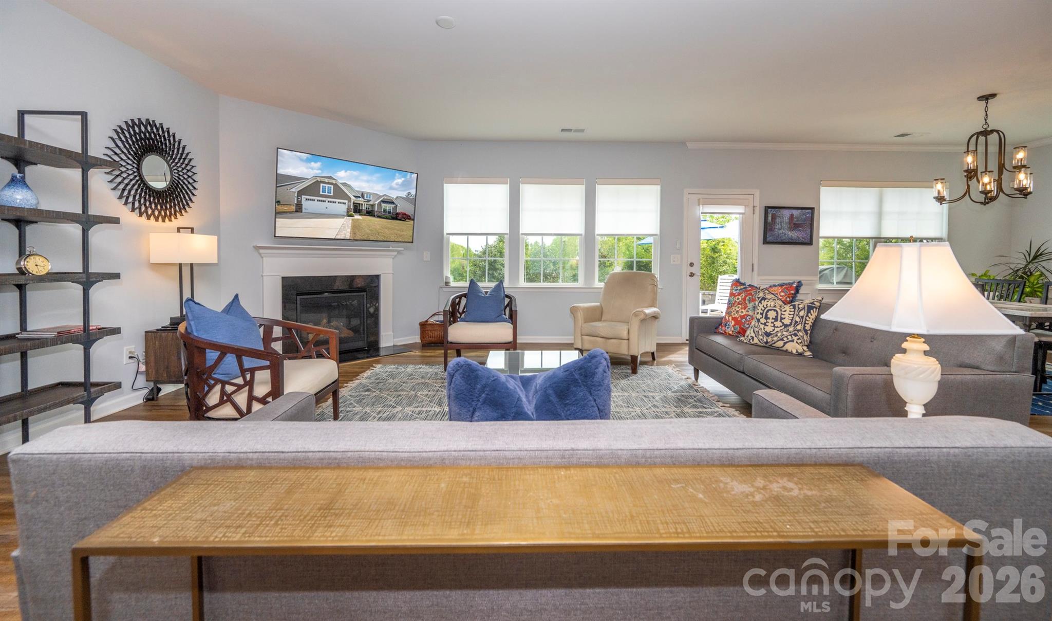 Imagery On Mtn Island - Residential