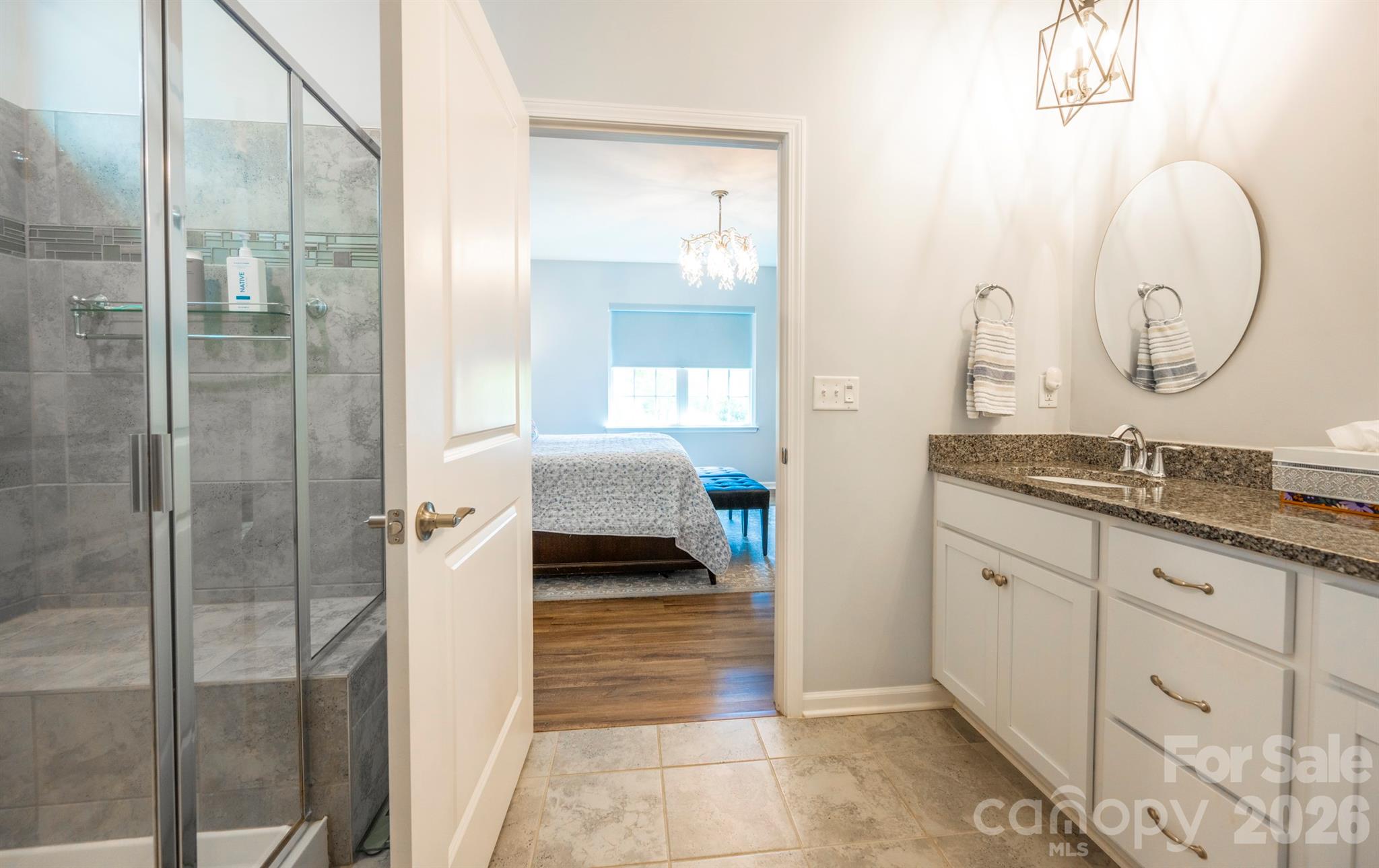 Imagery On Mtn Island - Residential